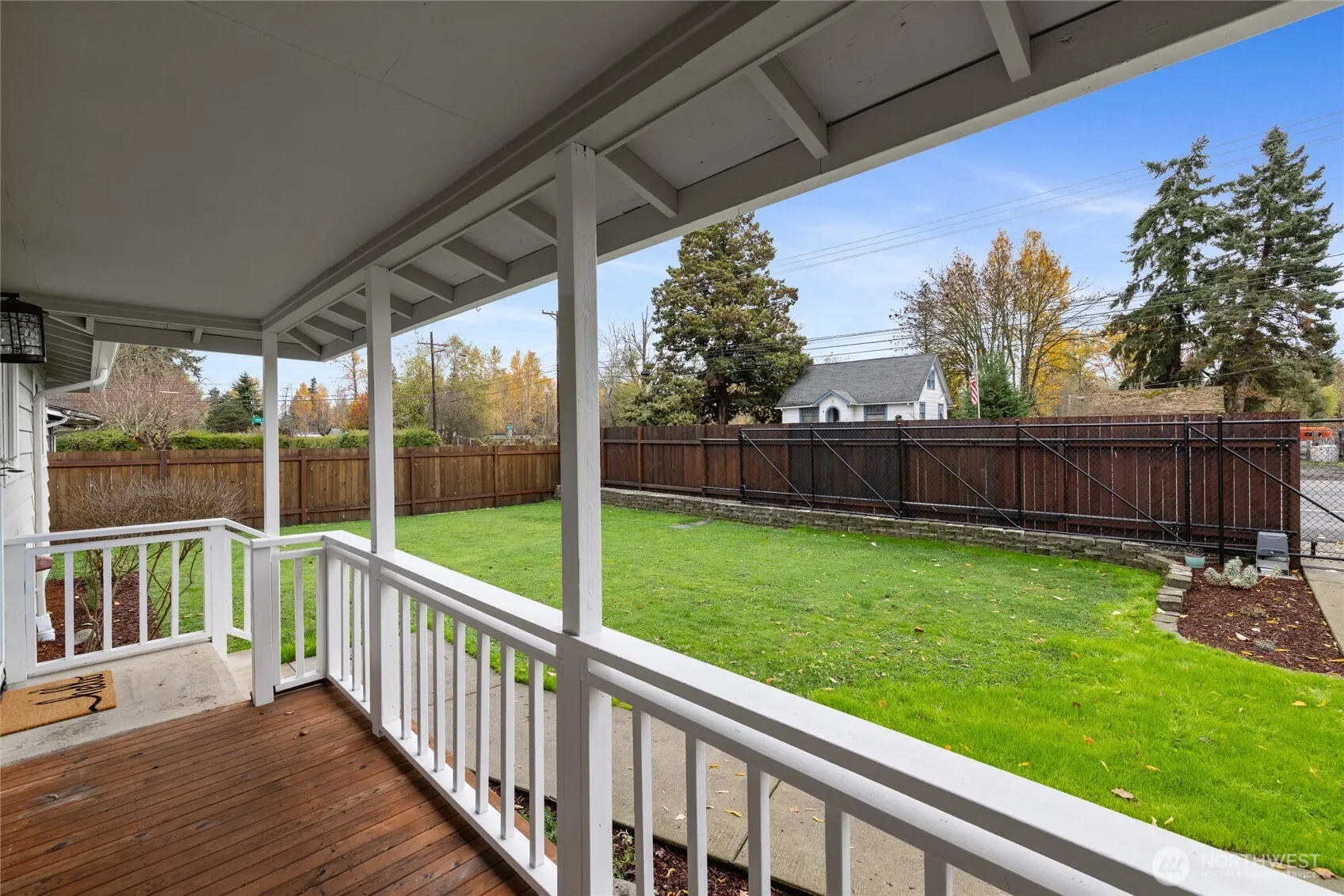 Property photo for 12010 Waller Road E, Tacoma photo 4