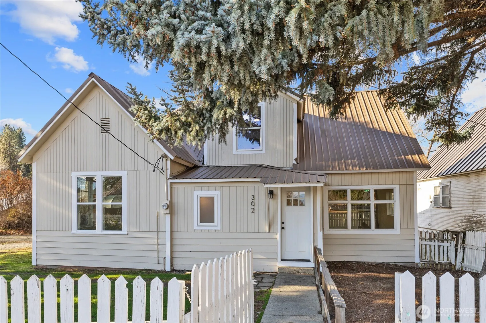 Property photo for 302 Stafford Street, Cle Elum
