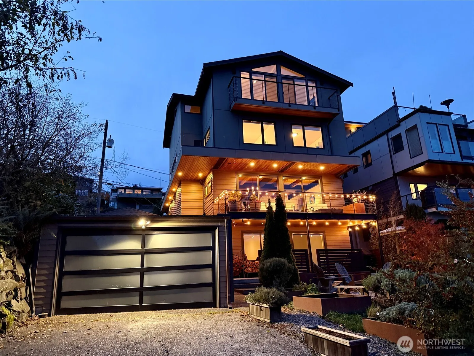 Property photo for 5614 40th Avenue W, Seattle