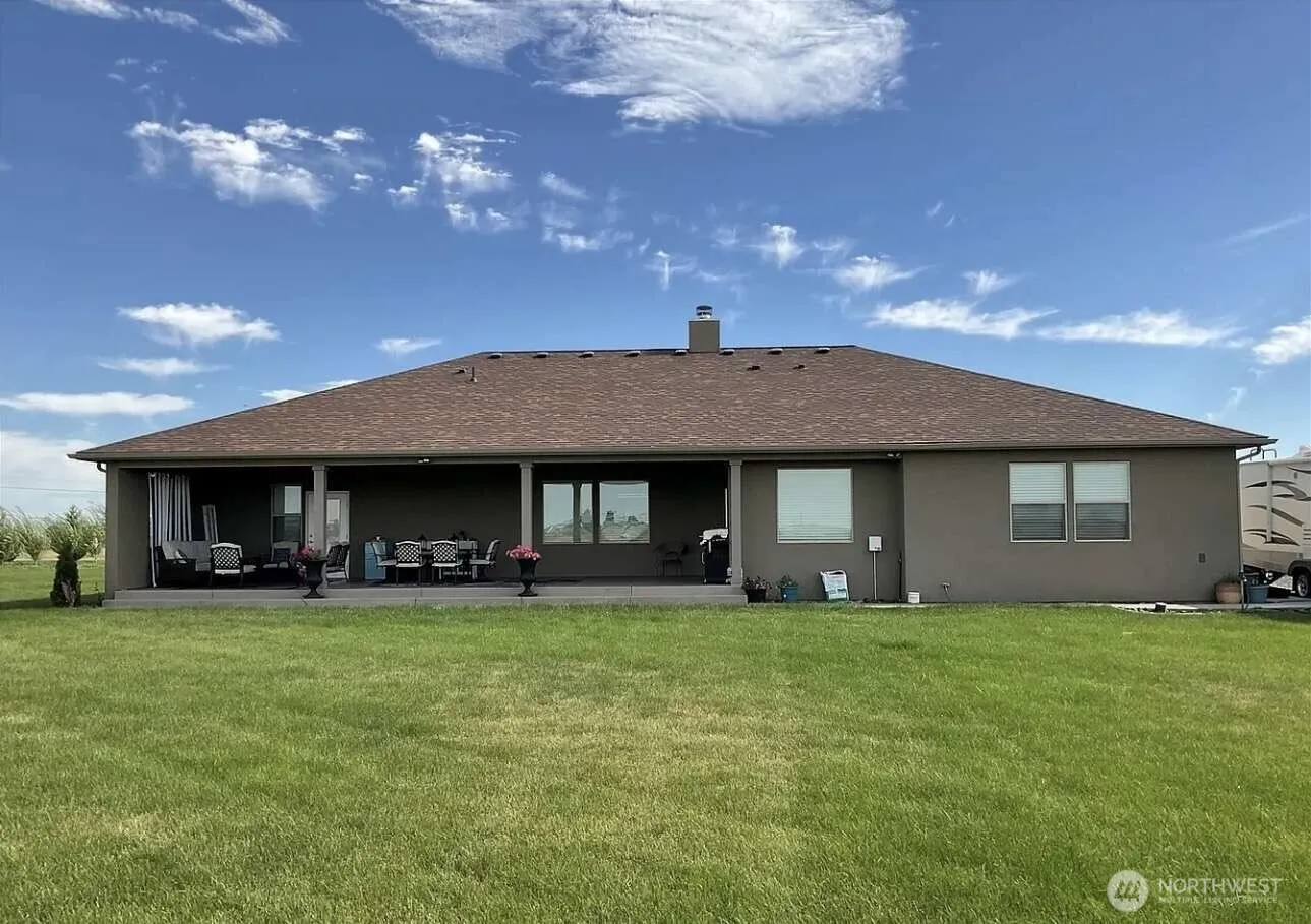 Property photo for 4337 Road 7.4 Ne, Moses Lake photo 2
