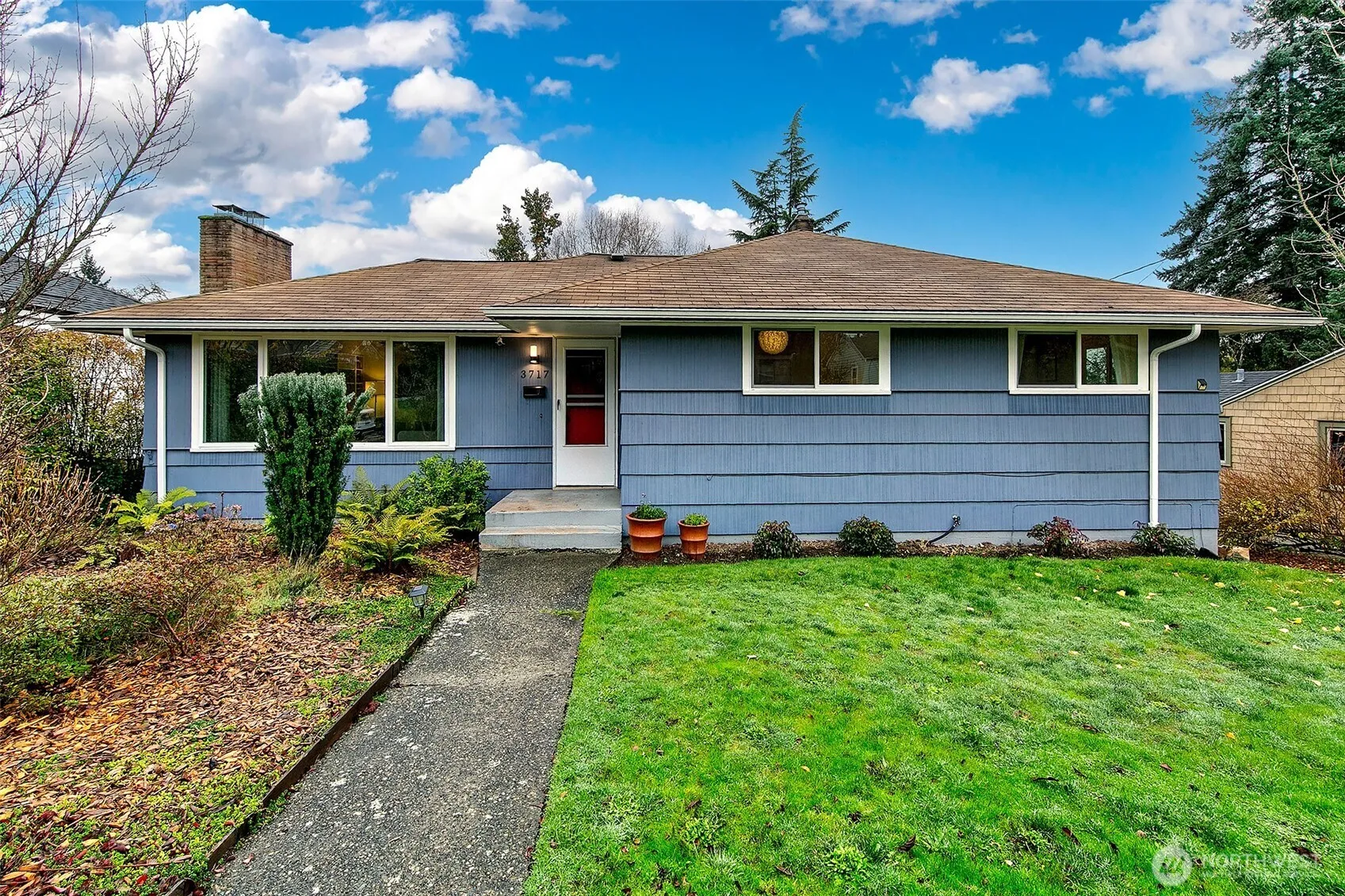 Property photo for 3717 Sw Tillman Street, Seattle