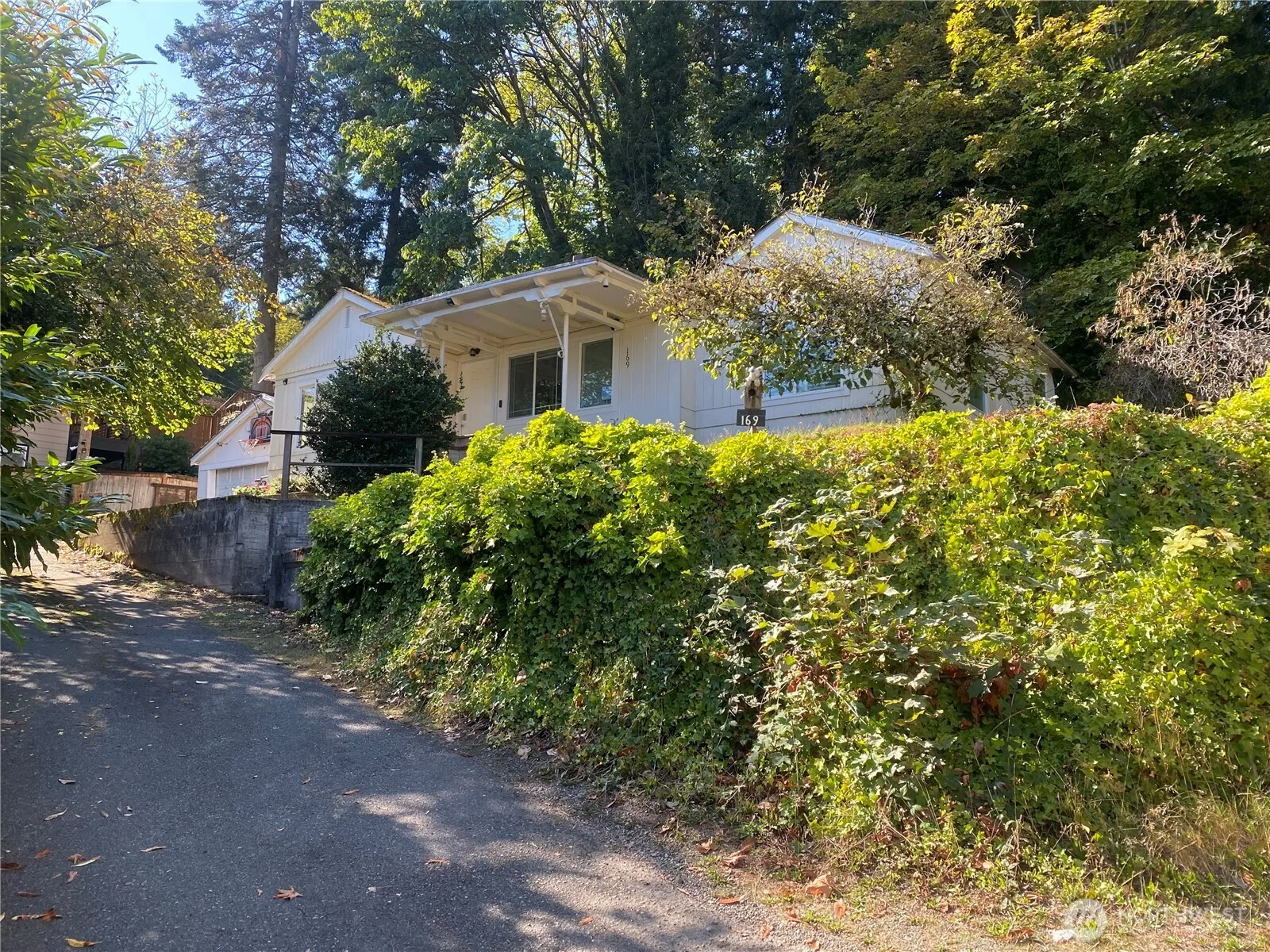 Property photo for 161 108 Avenue Se #169, Bellevue photo 5