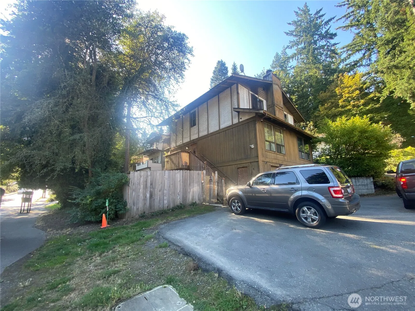 Property photo for 161 108 Avenue Se #169, Bellevue photo 4