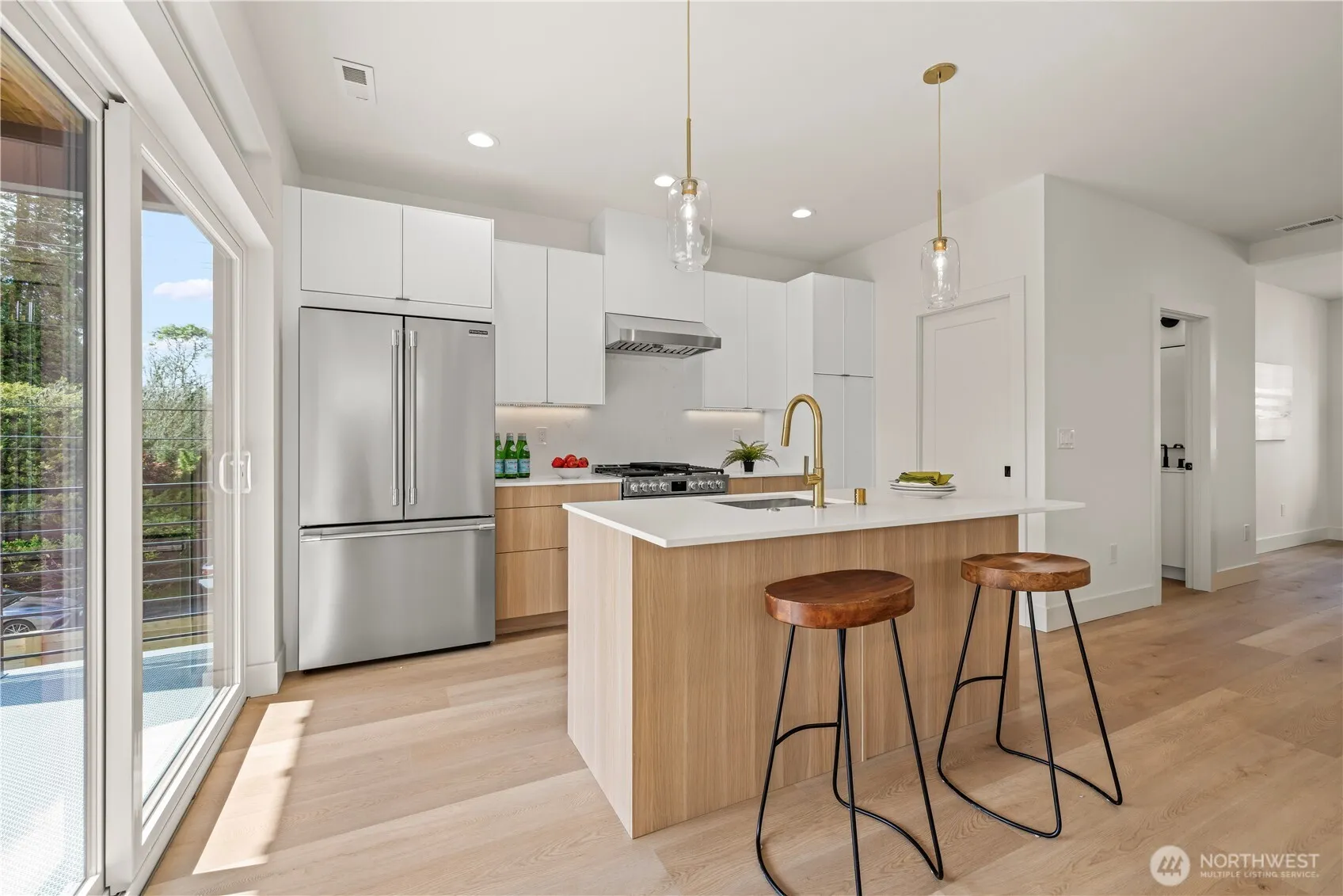 Property photo for 6732 21st Avenue Sw, Seattle photo 5