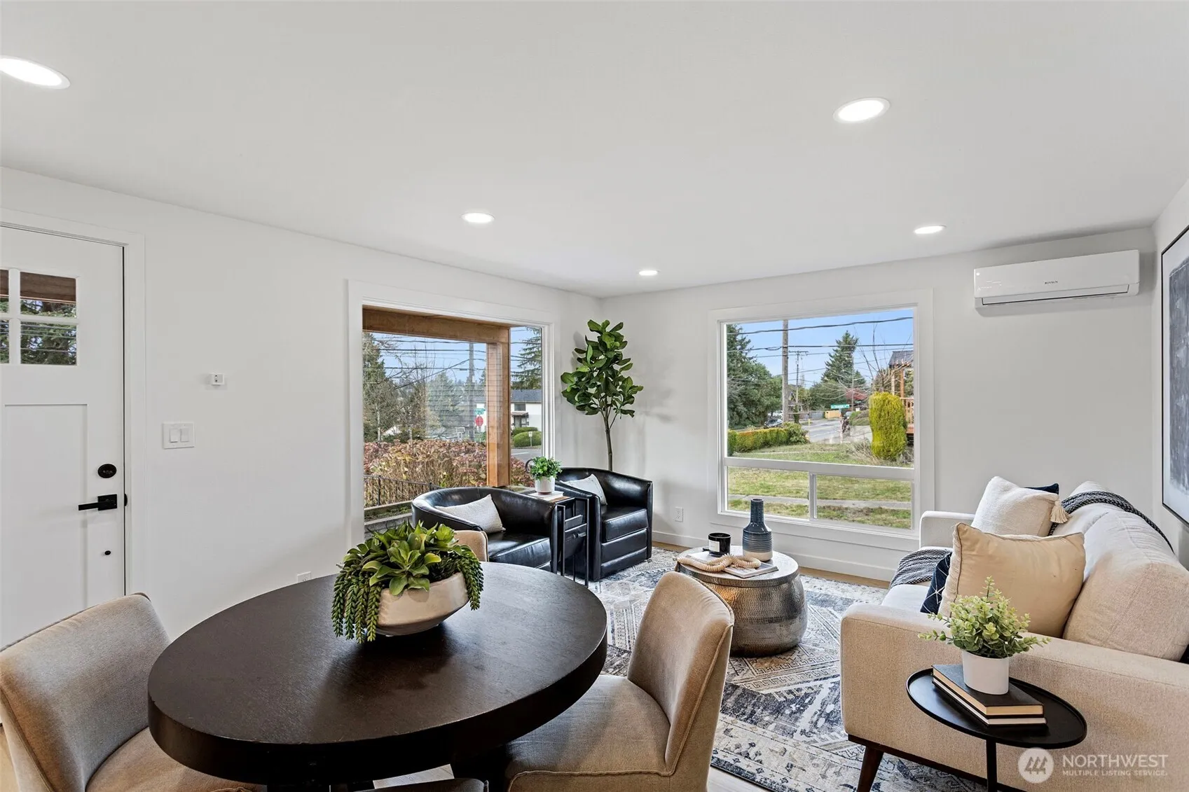 Property photo for 8608 16th Avenue Sw, Seattle photo 3