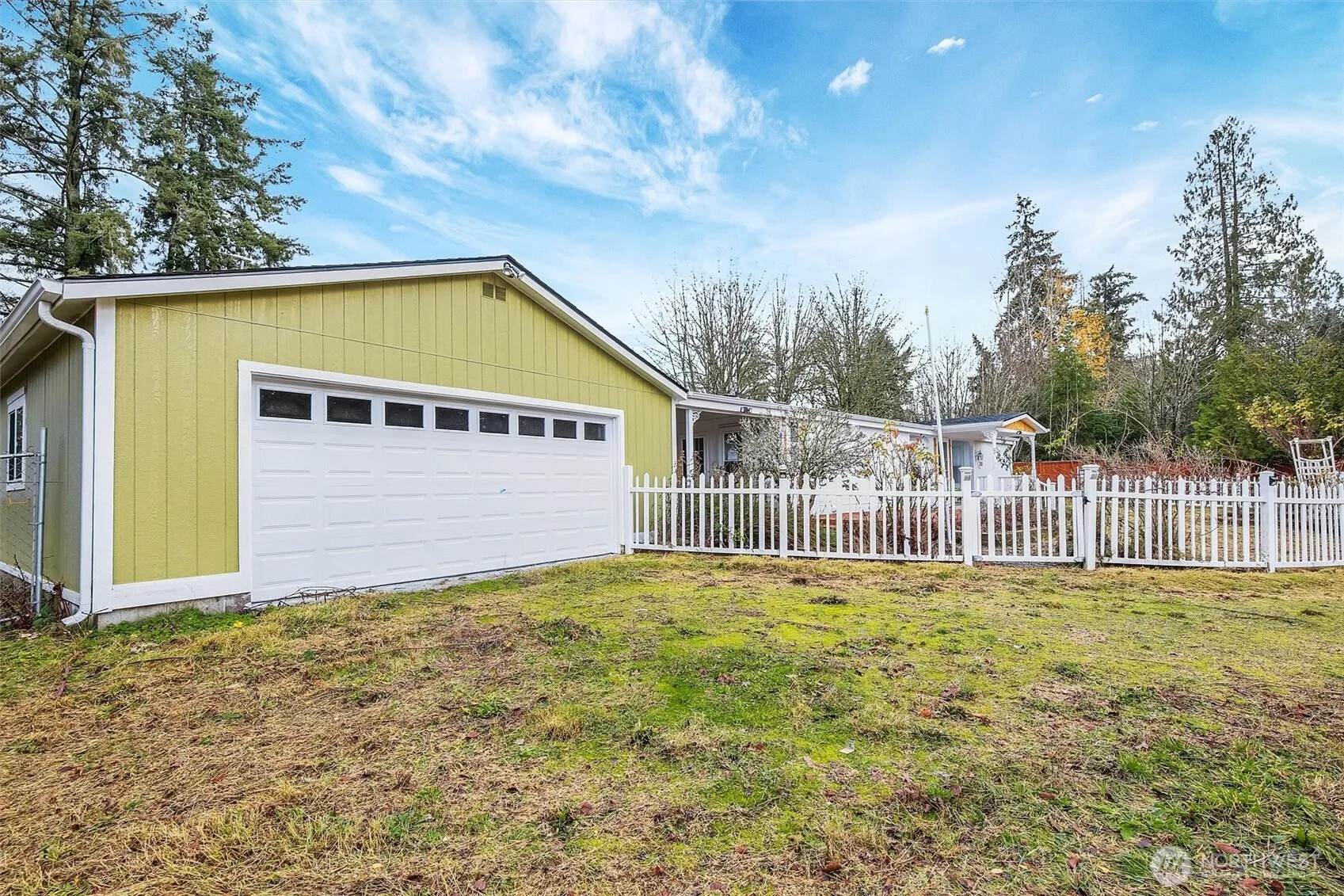 Property photo for 3905 169th Street Ct E, Tacoma photo 2