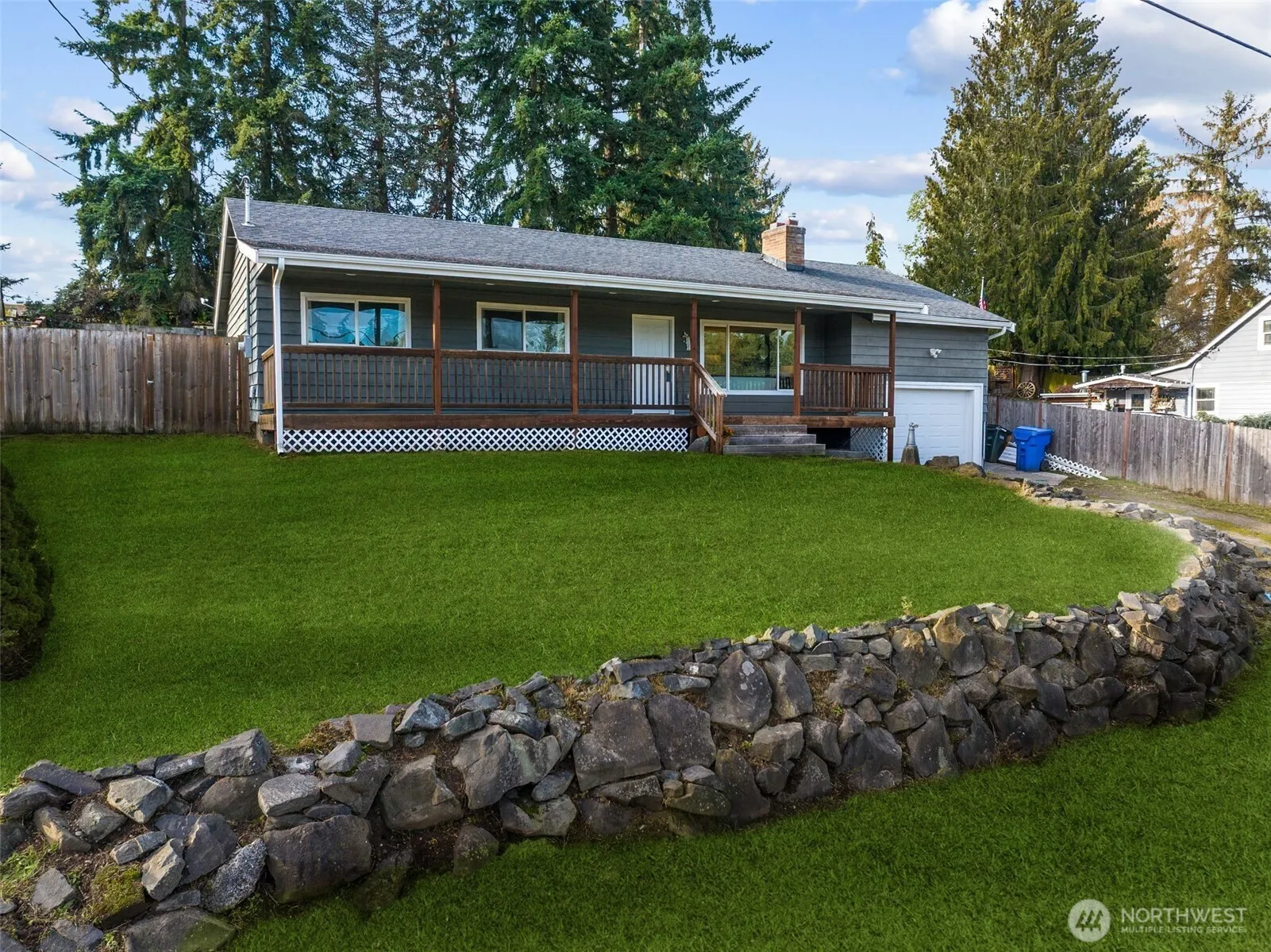 Property photo for 10208 55th Avenue E, Puyallup photo 2