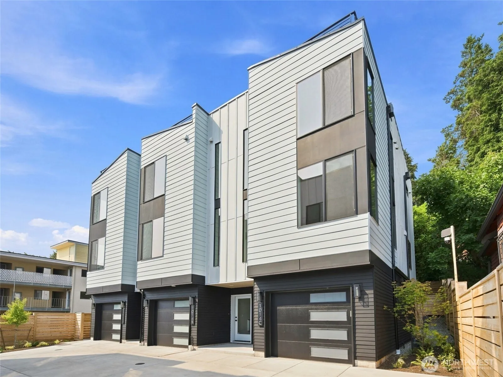 Property photo for 1014 B Ne 70th Street #1014b, Seattle