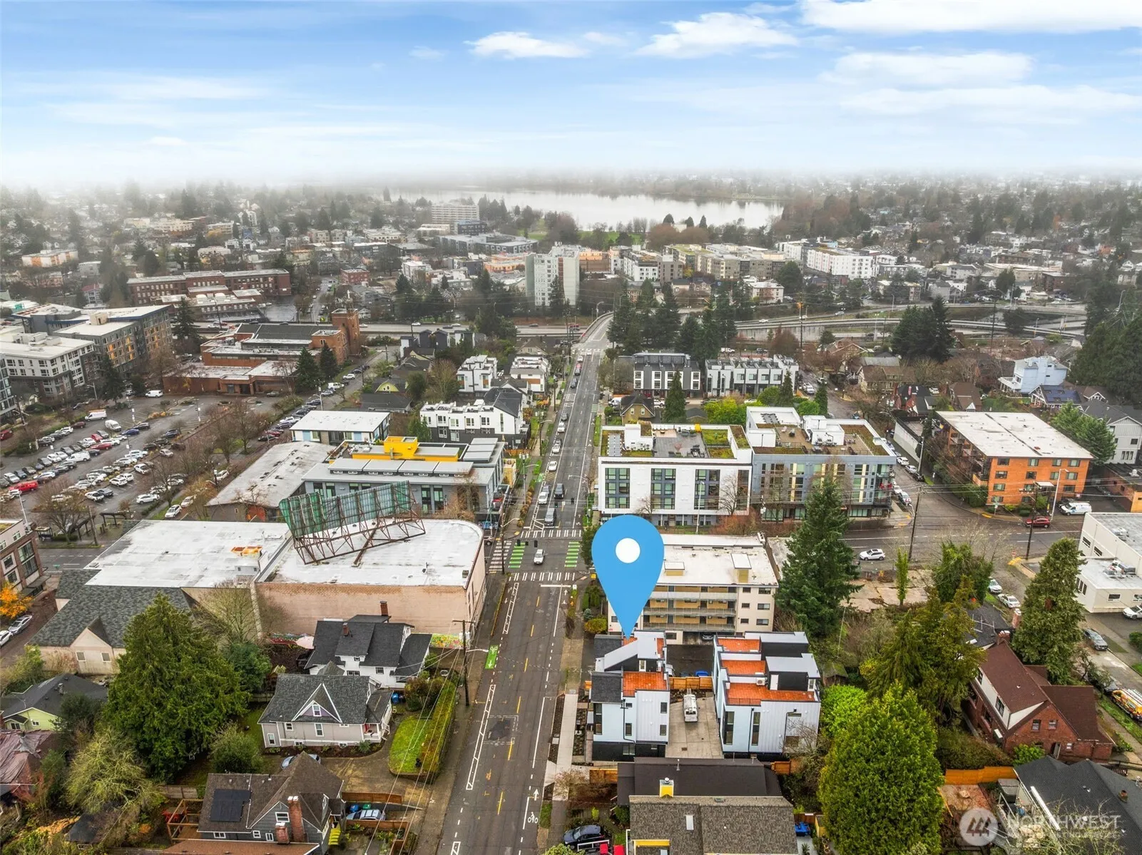 Property photo for 1014 B Ne 70th Street #1014b, Seattle photo 5