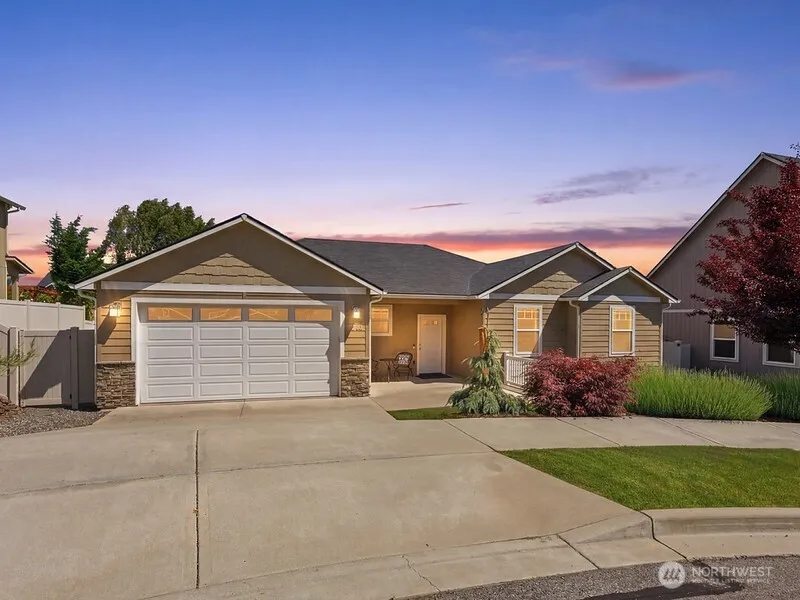 Property photo for 1738 Skylar Court, Wenatchee