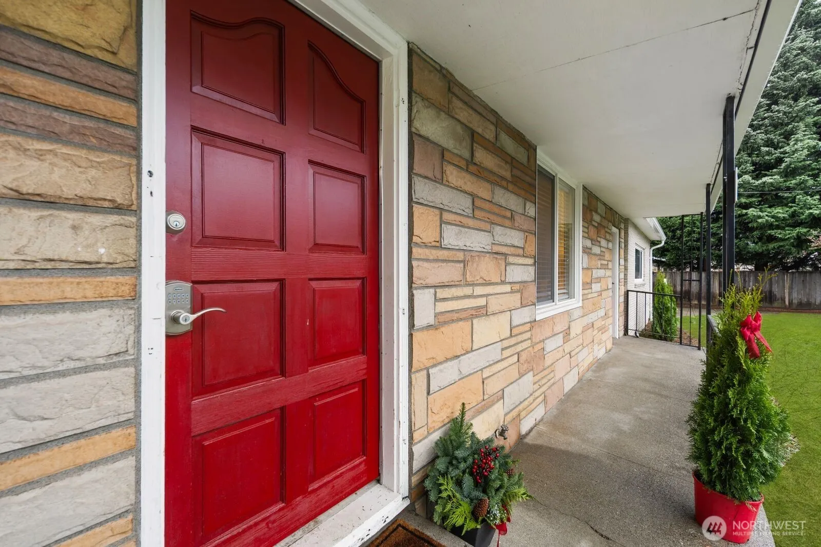 Property photo for 6306 S Bangor Street, Seattle photo 4