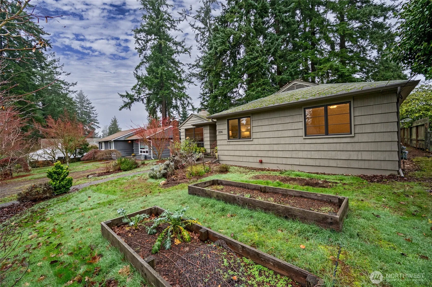 Property photo for 204 Nw 131st Street, Seattle photo 3