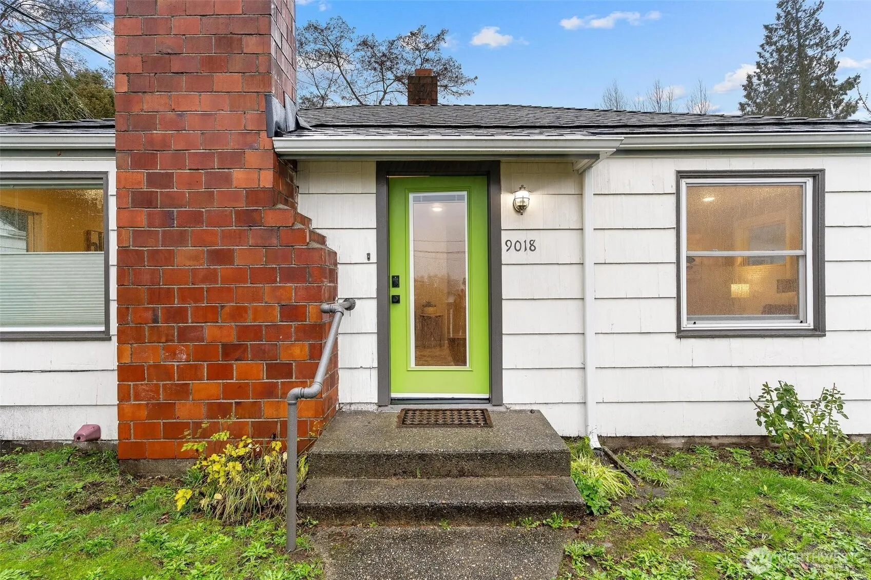 Property photo for 9018 14th Avenue Sw, Seattle
