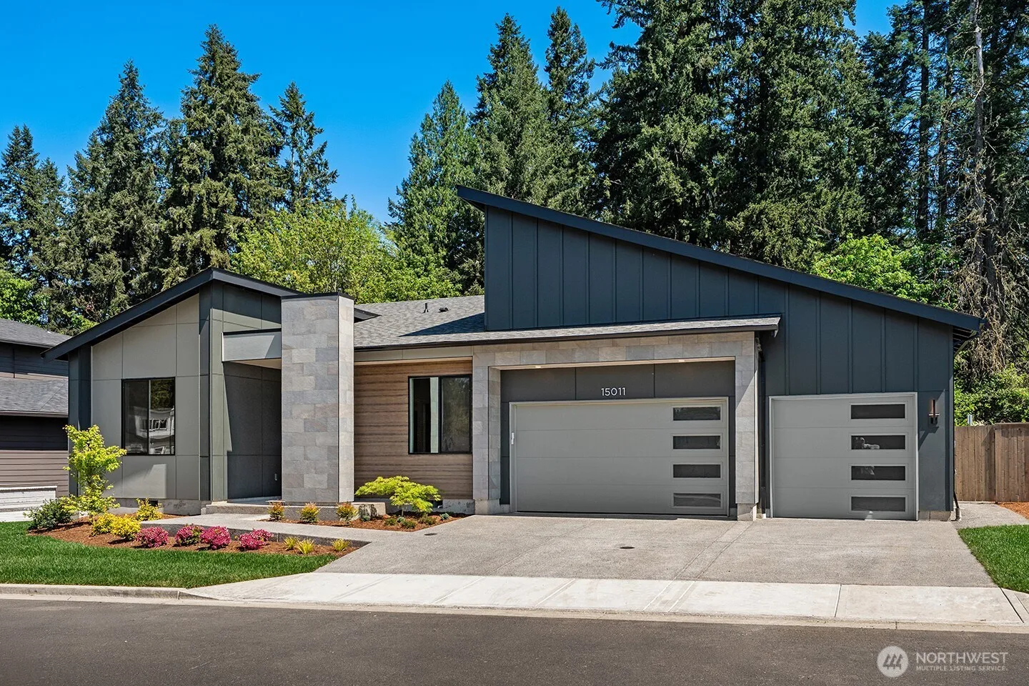 Property photo for 15011 Nw 11th Place, Vancouver photo 3