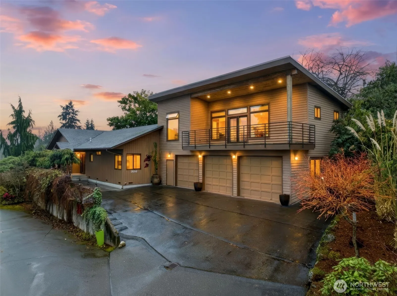 4322 29th Avenue W, Seattle
