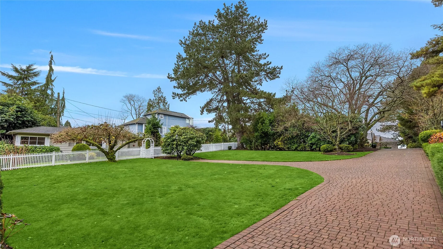 Property photo for 12231 12th Avenue Nw, Seattle photo 5