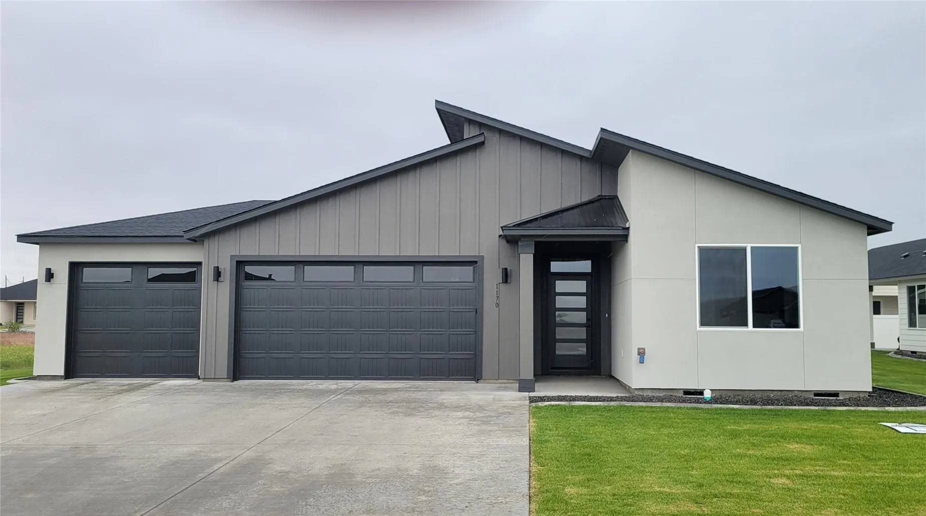 Property photo for 1170 8th Avenue Ne, Ephrata