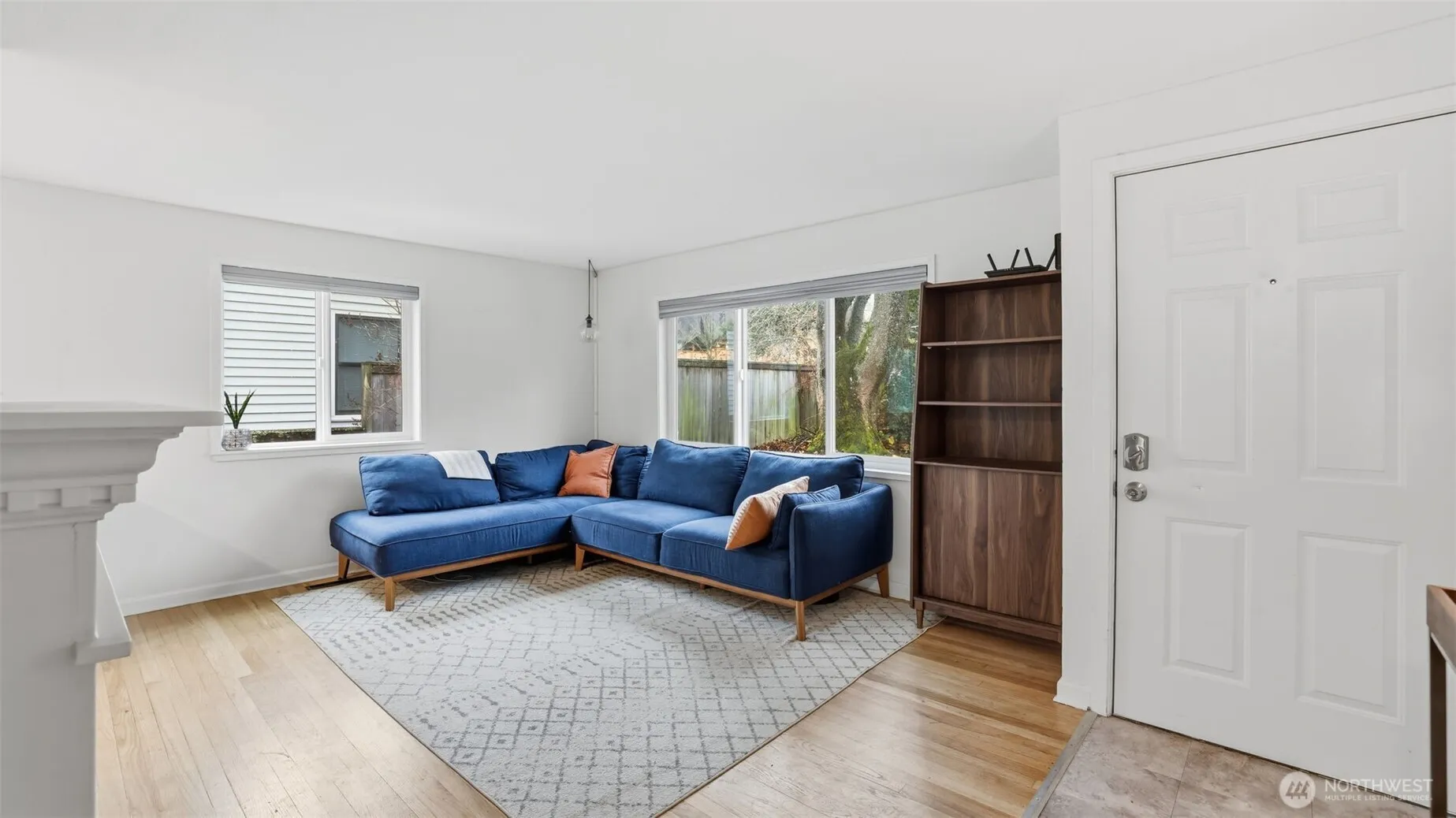 Property photo for 7952 18th Avenue Sw, Seattle photo 5