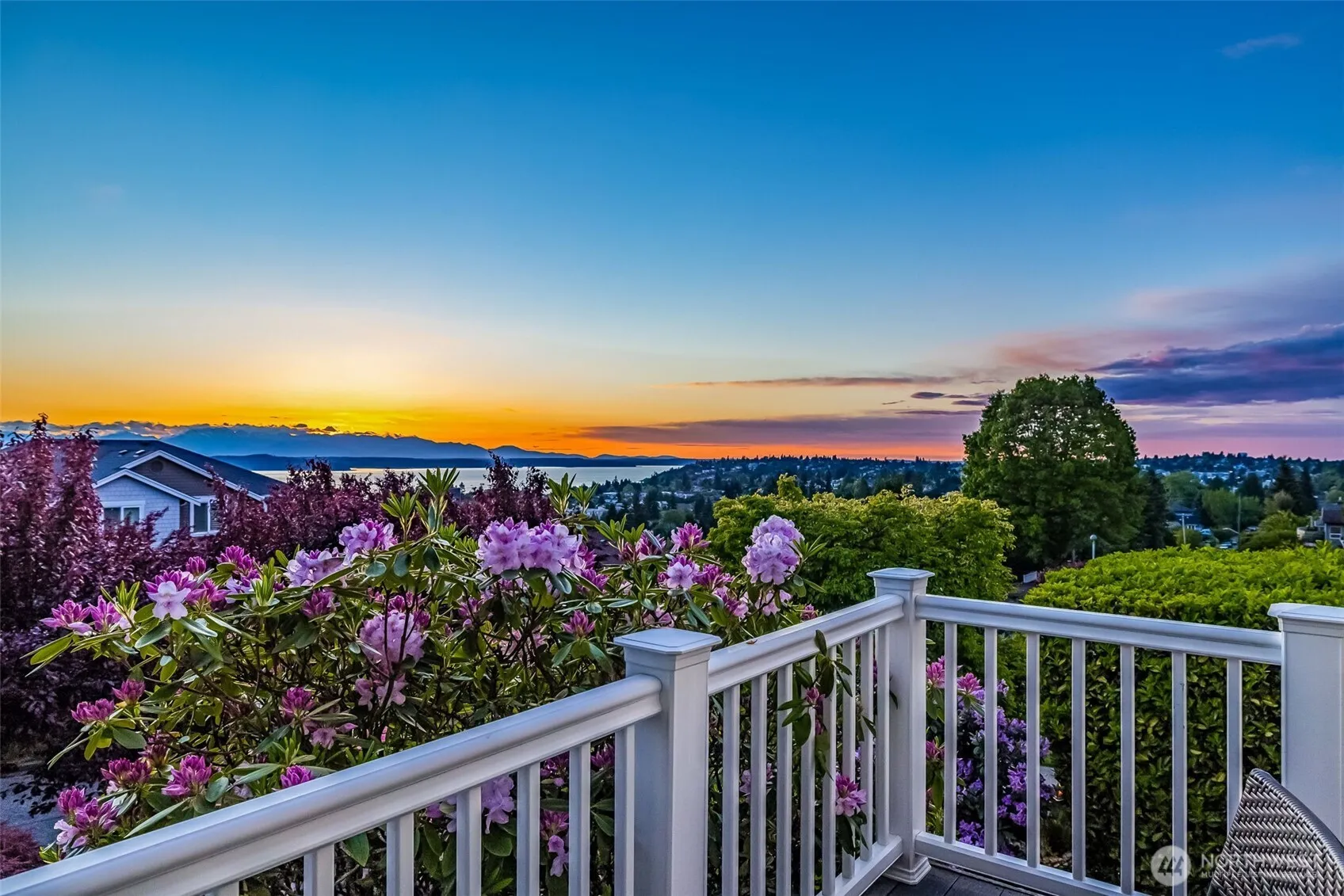Property photo for 6706 38th Avenue Sw, Seattle photo 3