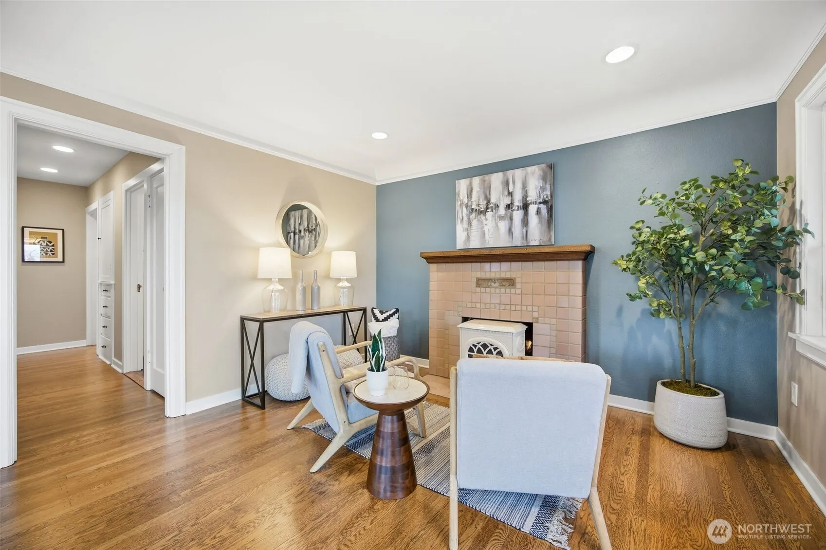 Property photo for 6706 38th Avenue Sw, Seattle photo 5