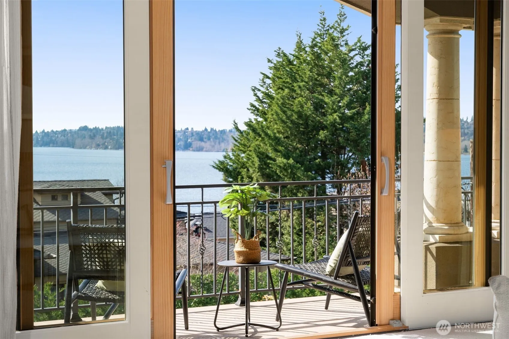 Property photo for 410 8th Avenue W, Kirkland photo 5