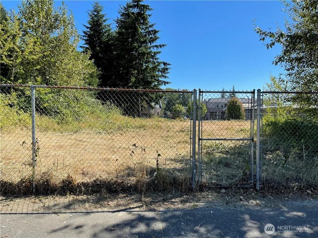 Property photo for 1726 Duvall Avenue Ne, Renton