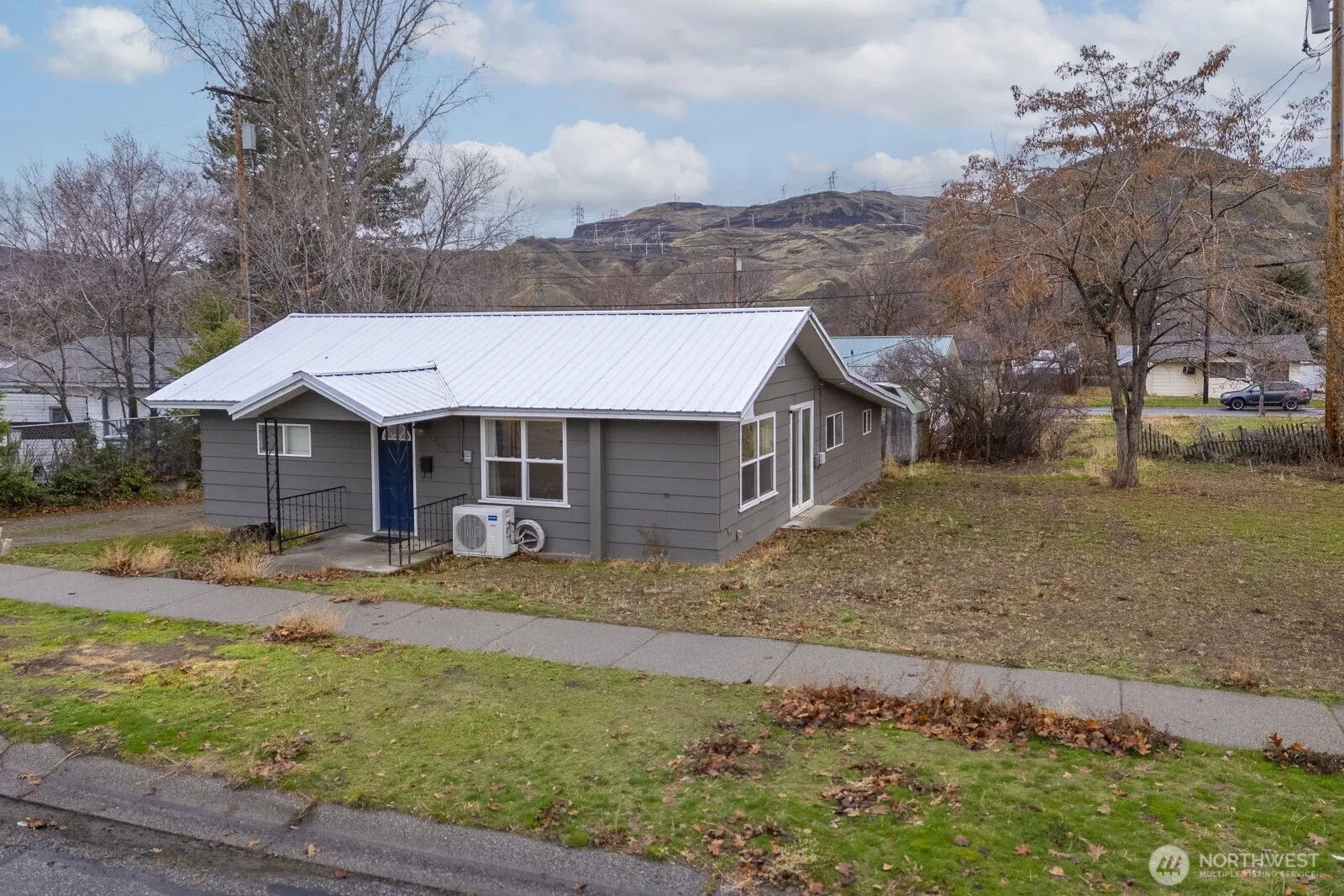 Property photo for 606 Spruce Street, Coulee Dam photo 5