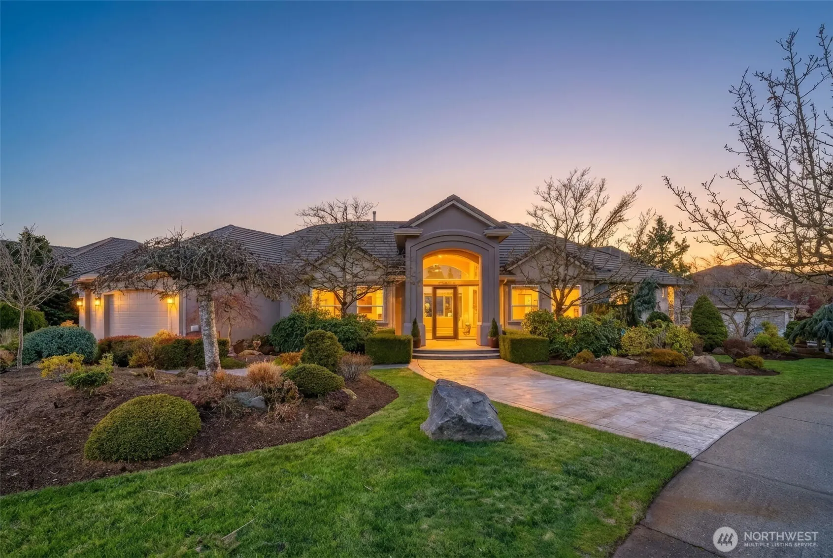 Property photo for 2305 Nw Douglas Street, Camas