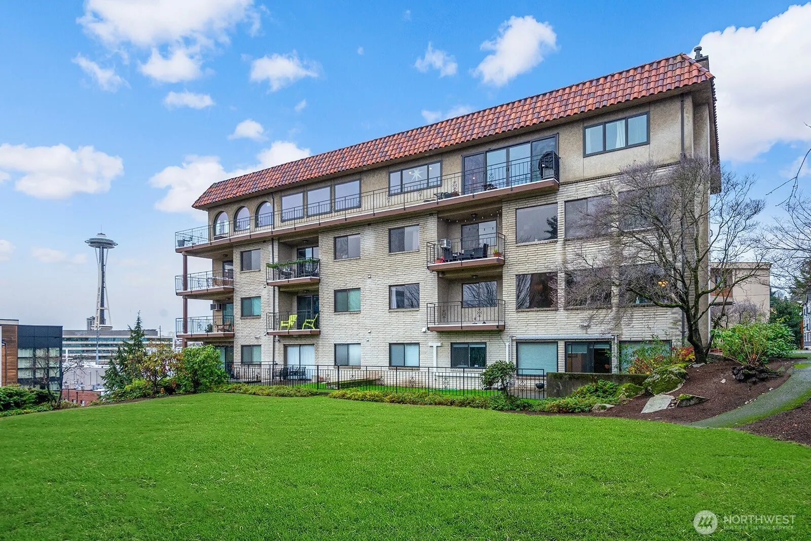 Property photo for 610 Aloha Street #404, Seattle