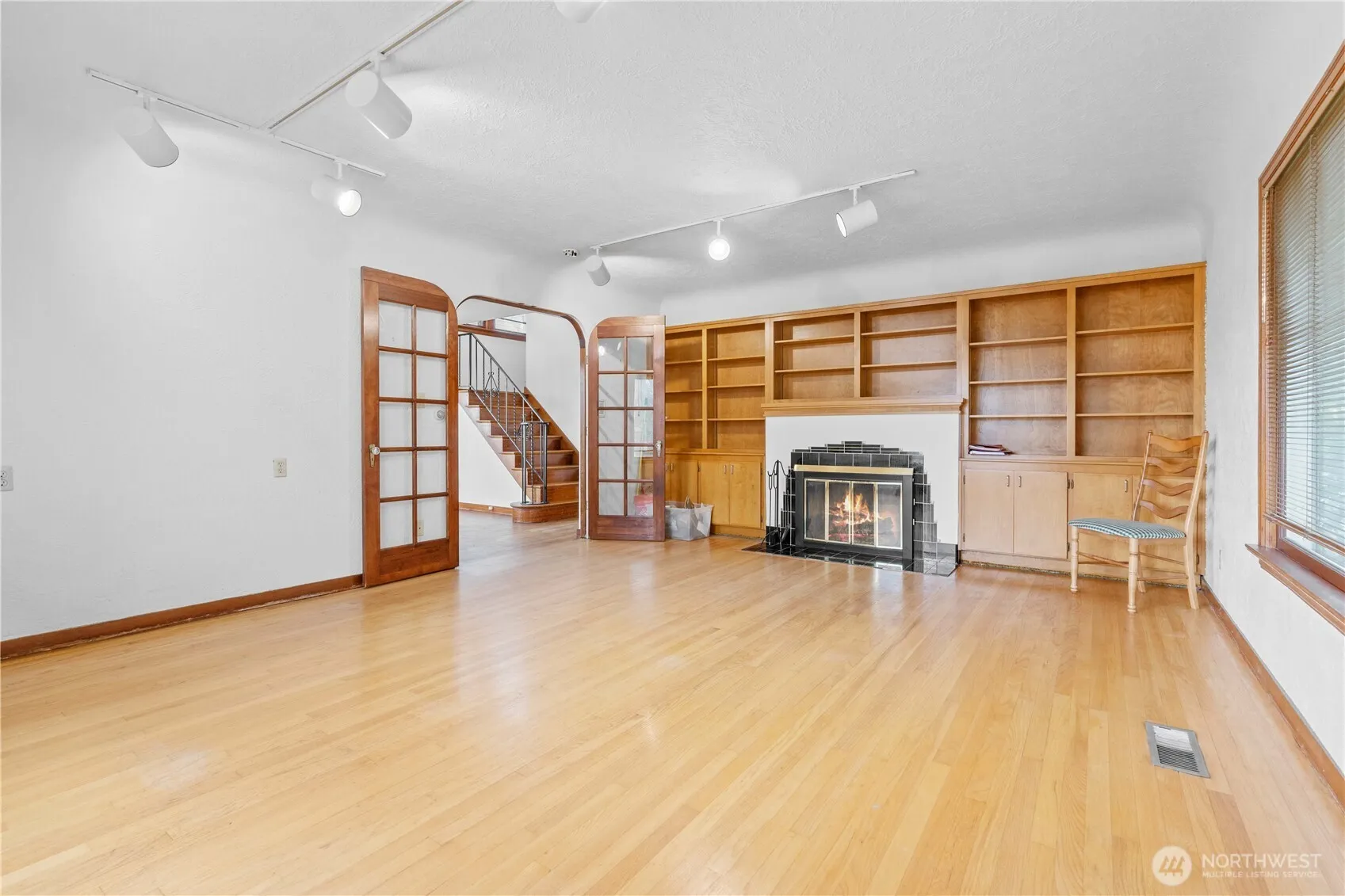 Property photo for 6311 Pacific Avenue, Tacoma photo 5