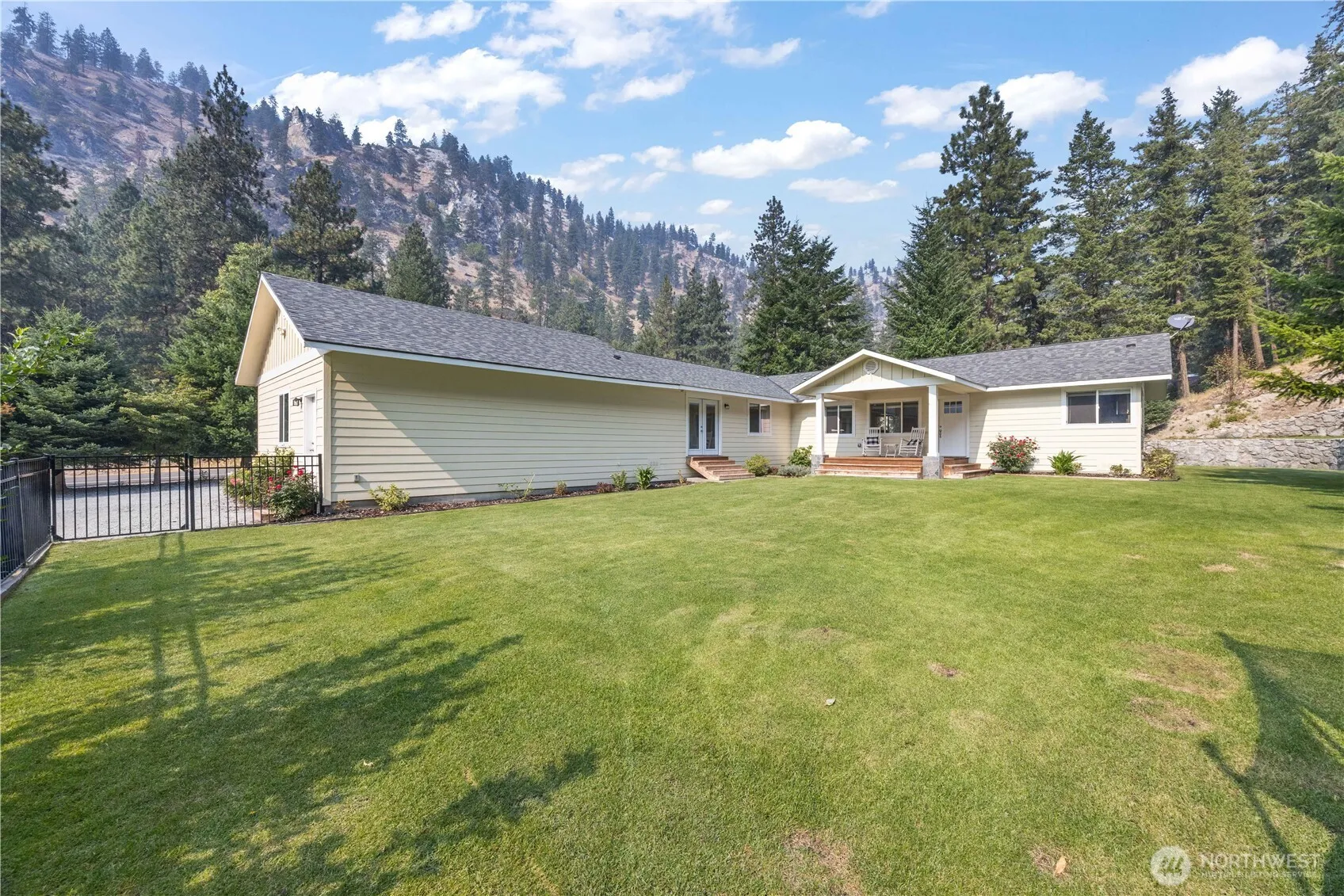 Property photo for 4621 Navarre Coulee Road, Chelan photo 4