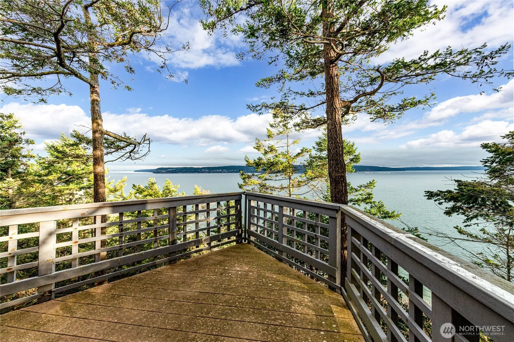 Property photo for 301 Discovery Way, Sequim