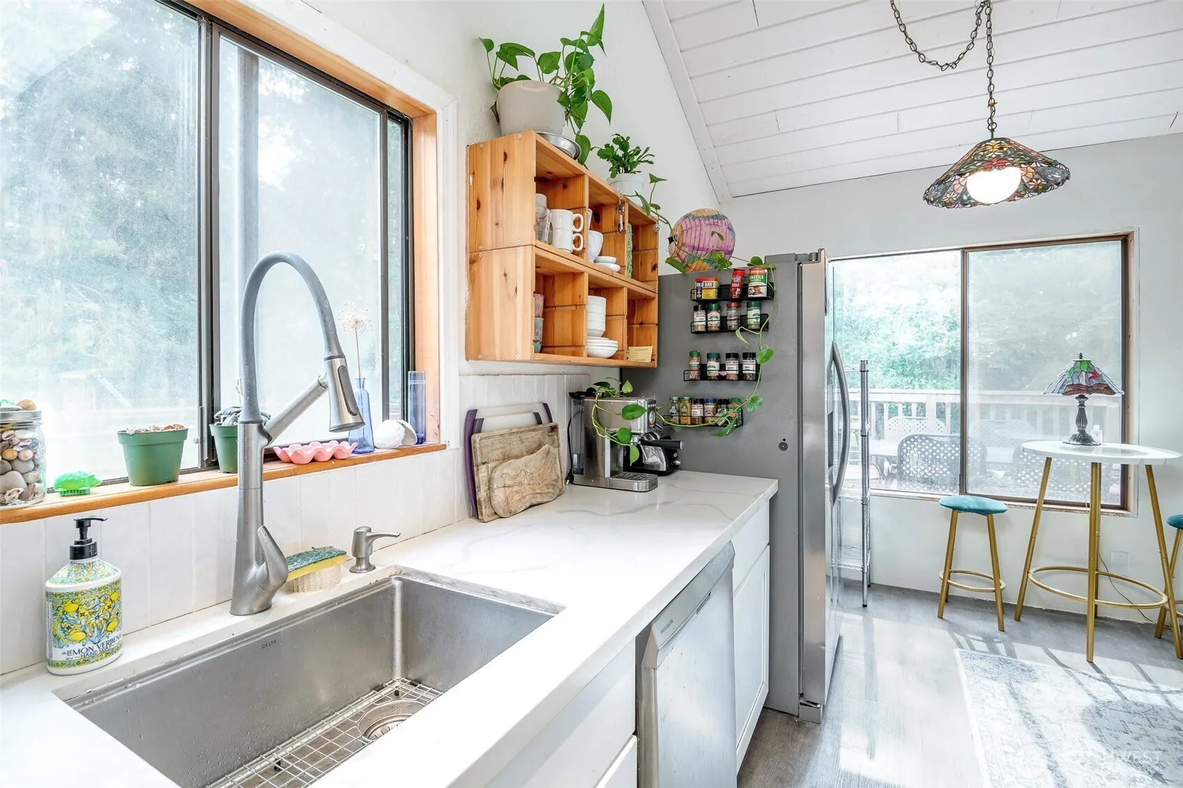 Property photo for 406 E Madrona Boulevard Nw, Lakebay photo 5