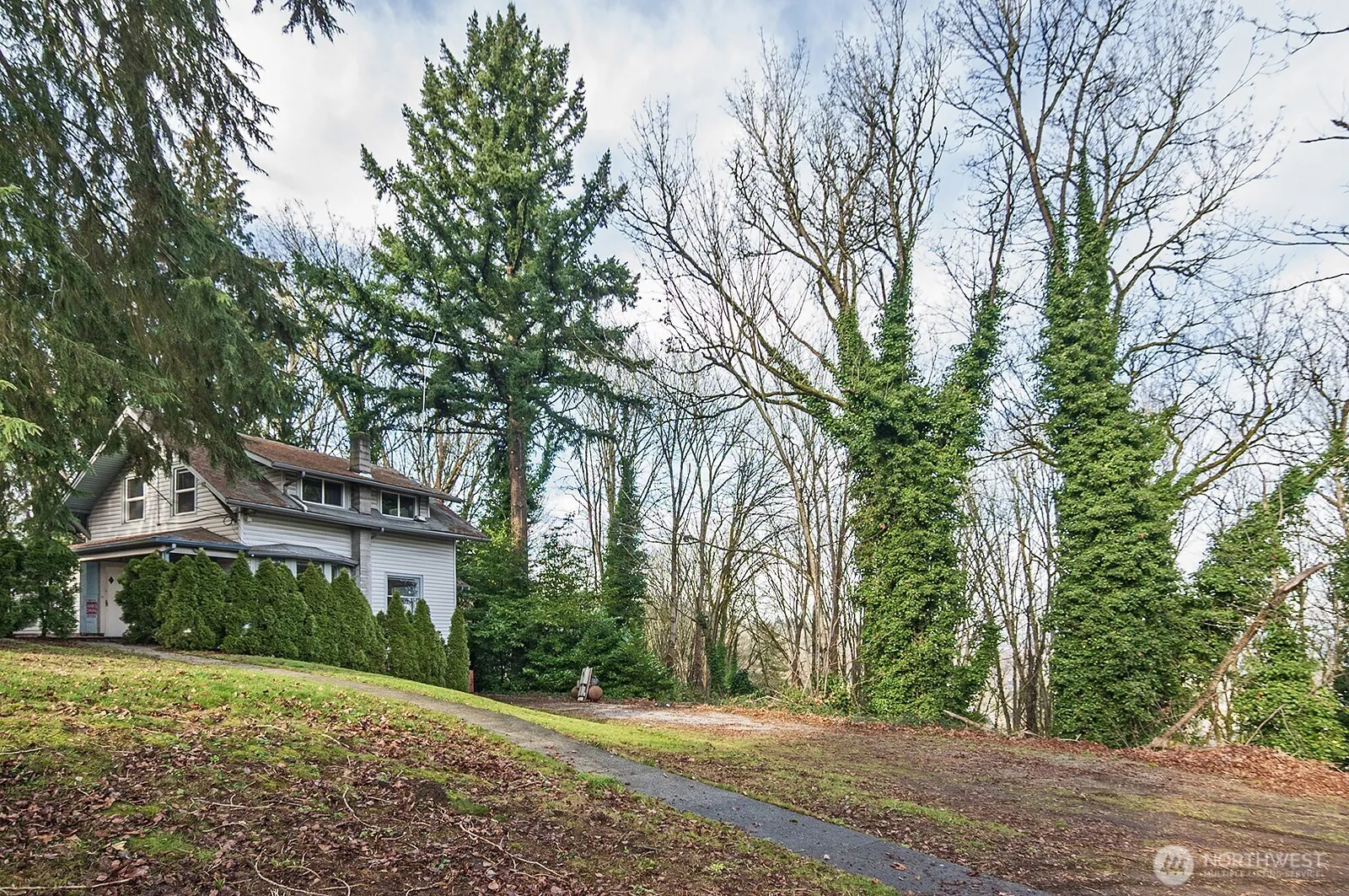 4729 Mount View Drive S, Seattle
