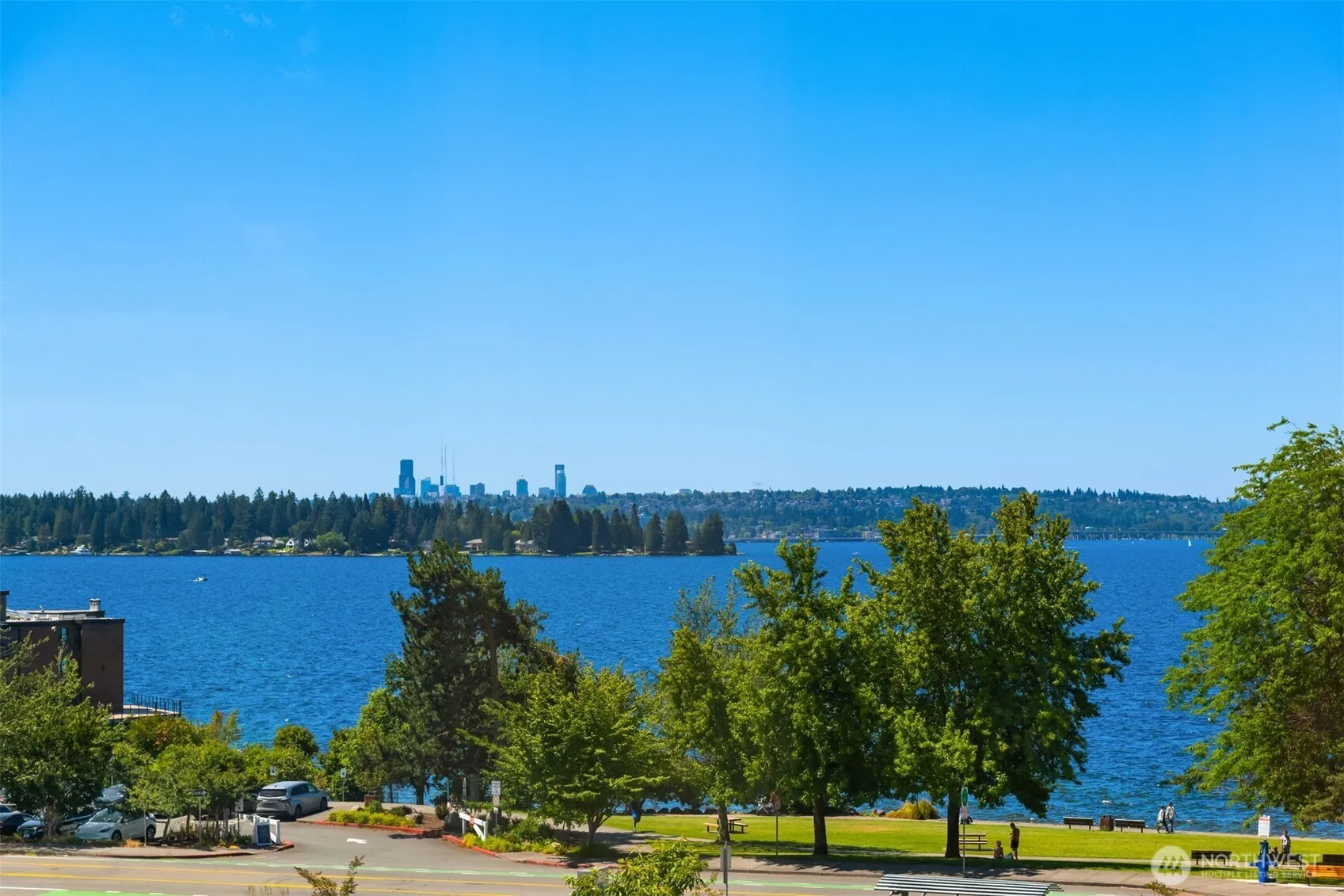 Property photo for 10132 Ne 59th Street #c, Kirkland photo 3