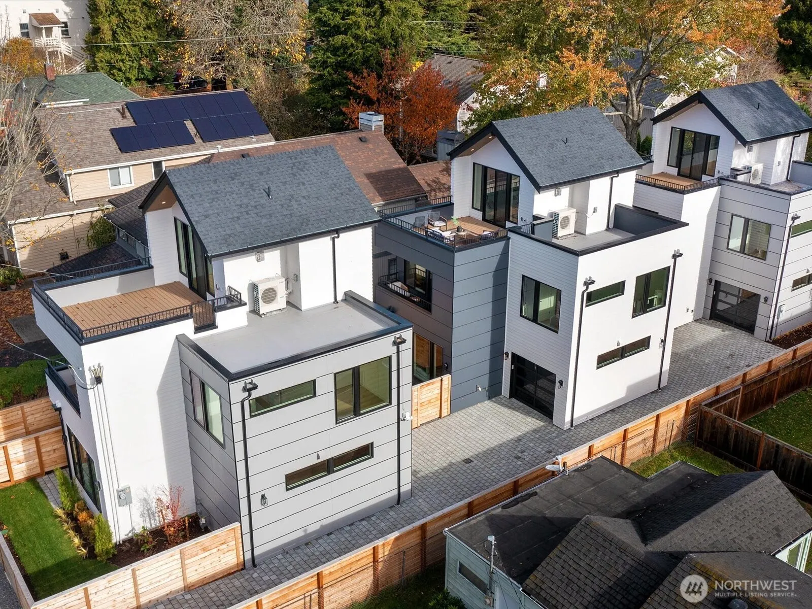 8750 13th Avenue Nw #b, Seattle