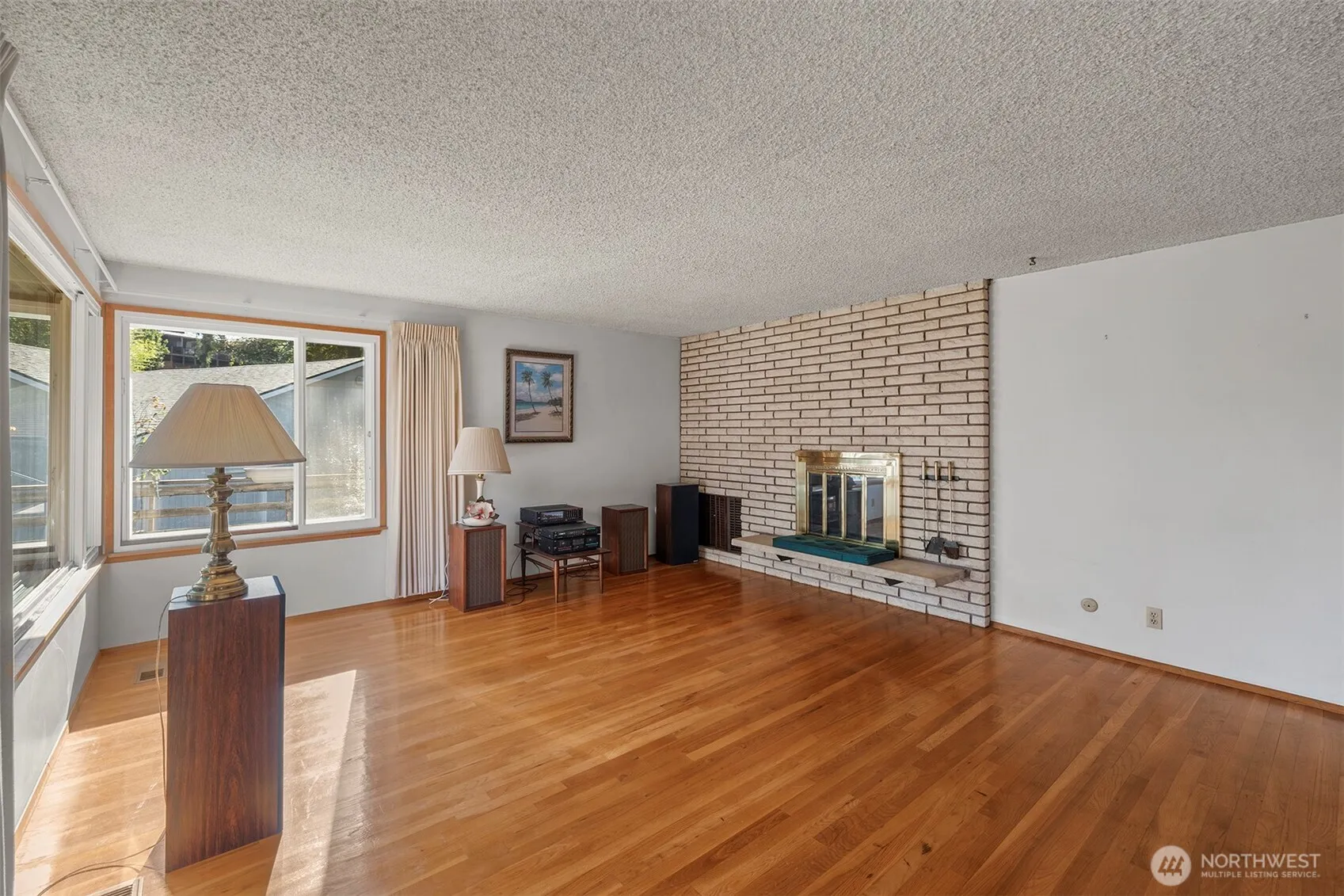 Property photo for 1027 S 112th Street, Seattle photo 4