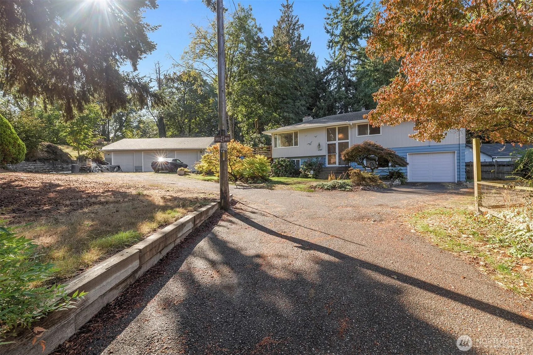 Property photo for 1027 S 112th Street, Seattle photo 2