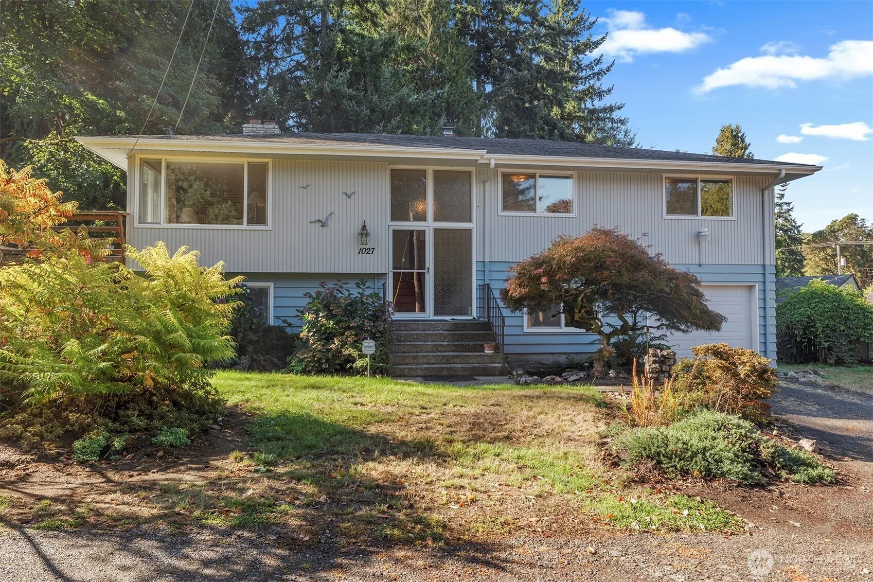 Property photo for 1027 S 112th Street, Seattle