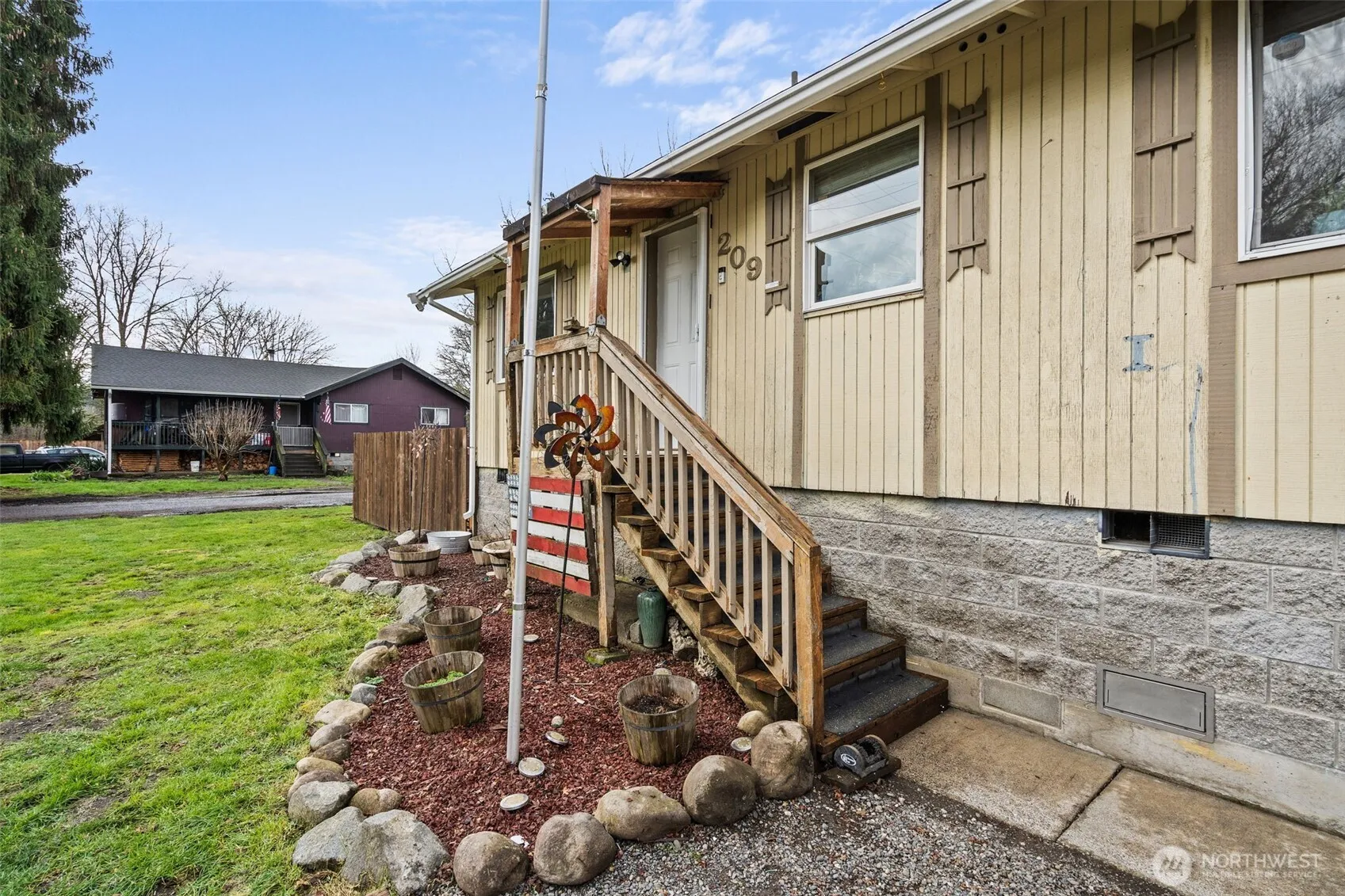 Property photo for 209 Nenant Street S, Bucoda