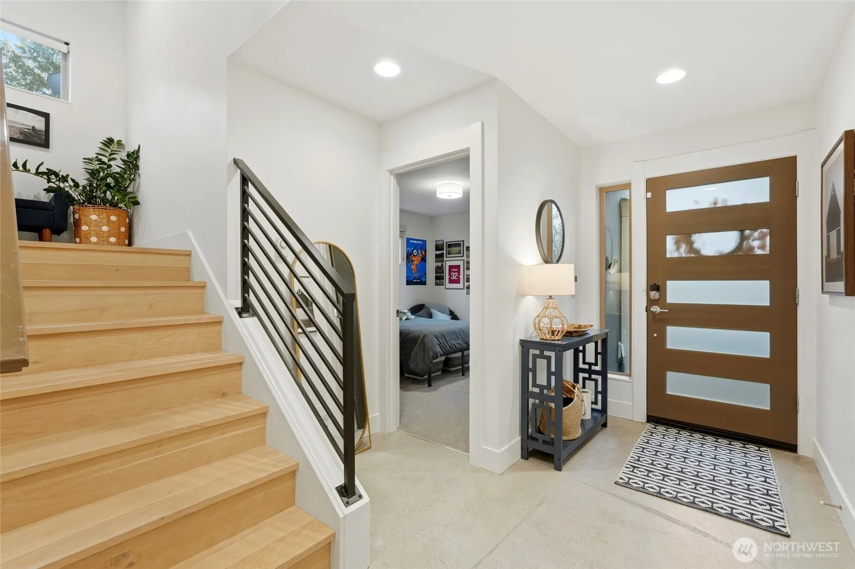 Property photo for 5634 Fauntleroy Way Sw #a, Seattle photo 5