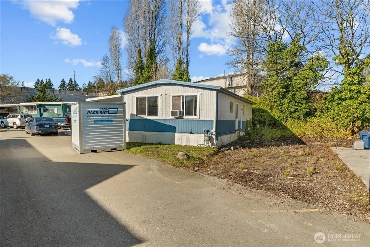 Property photo for 14322 Admiralty Way #9, Lynnwood photo 3