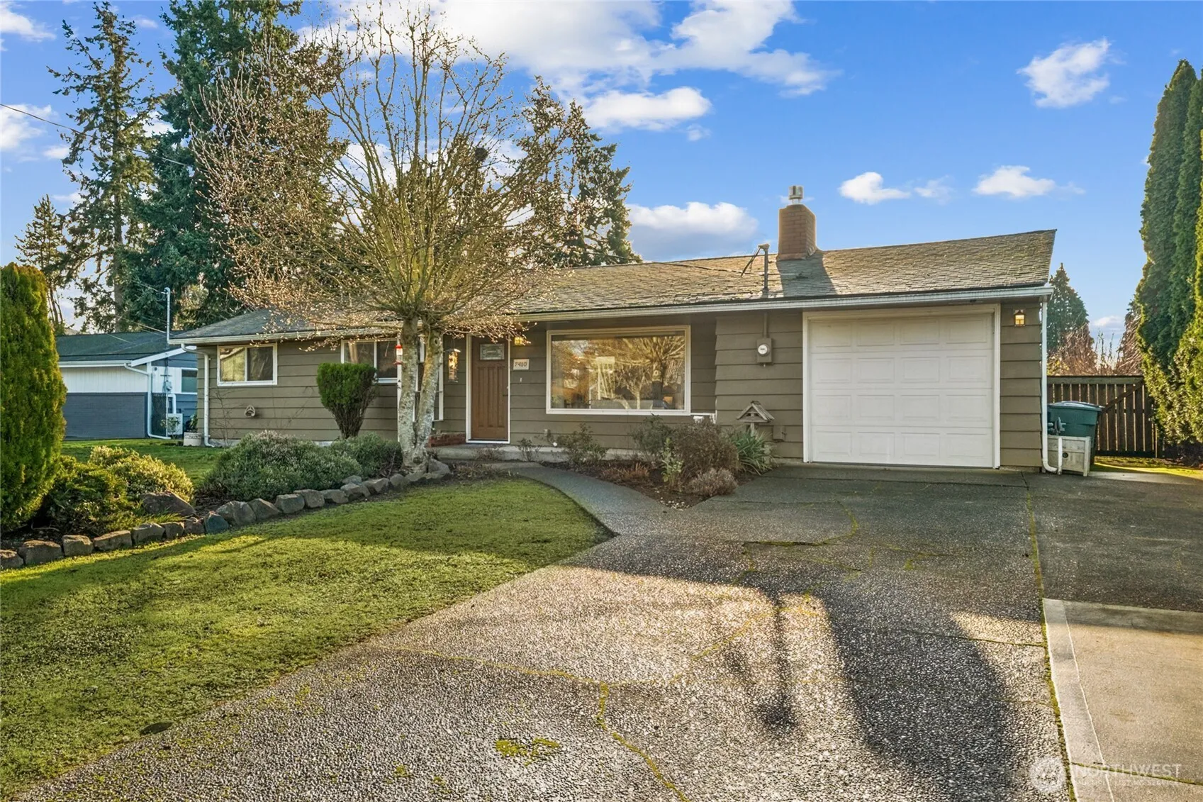 Property photo for 7410 22nd Street W, Tacoma photo 2