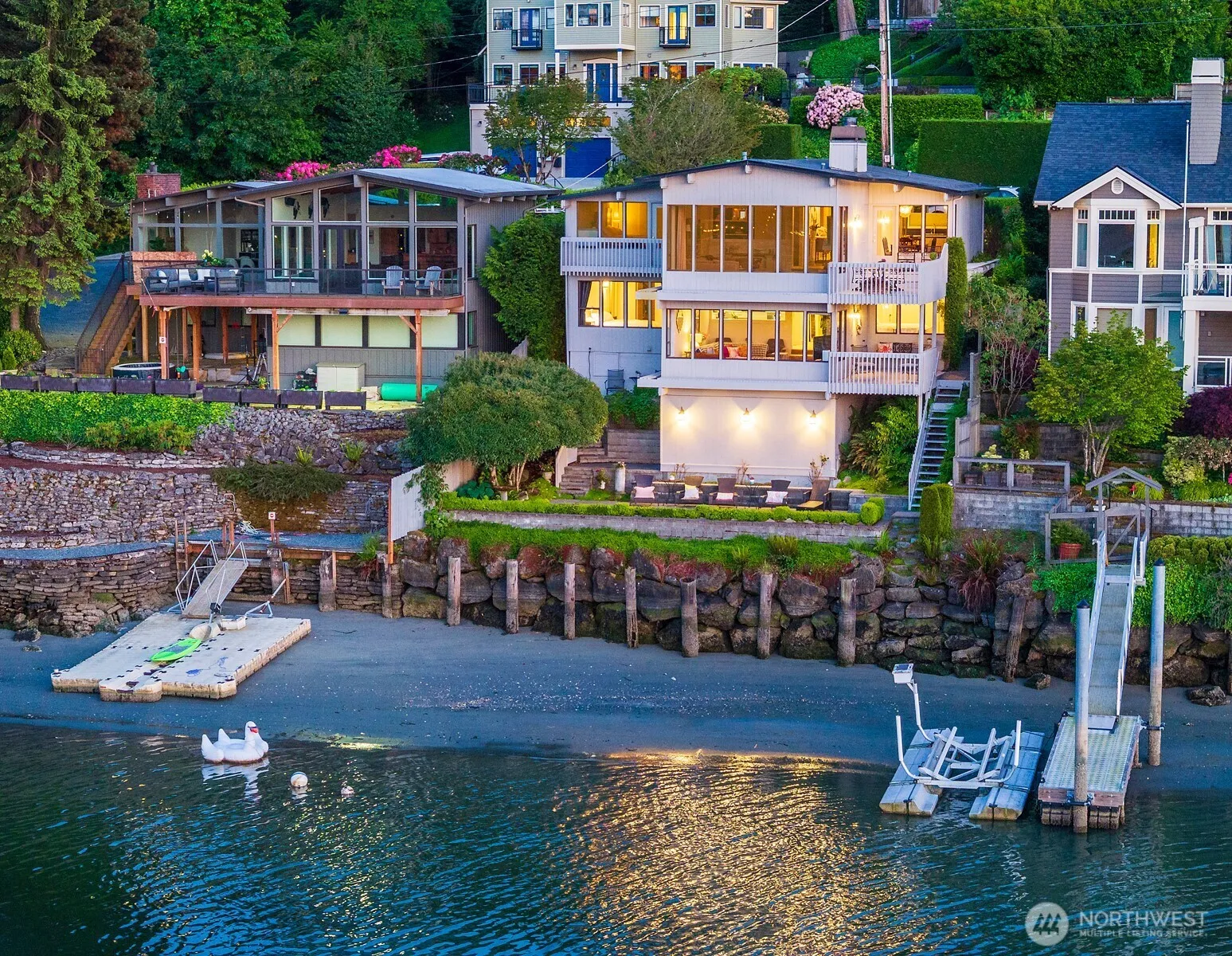 Property photo for 3510 W Commodore Way, Seattle