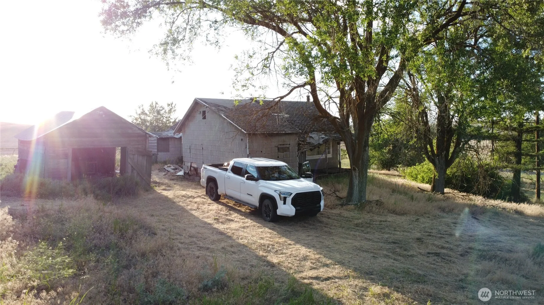 Property photo for 39681 Bluestem Road E, Davenport