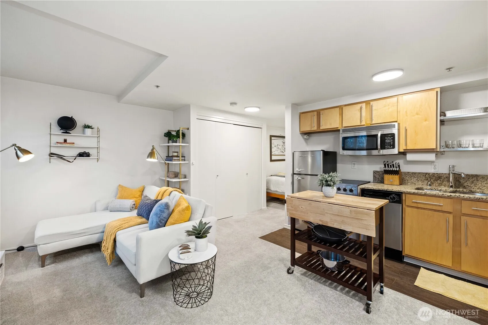 Property photo for 2901 S Jackson Street #101, Seattle photo 5