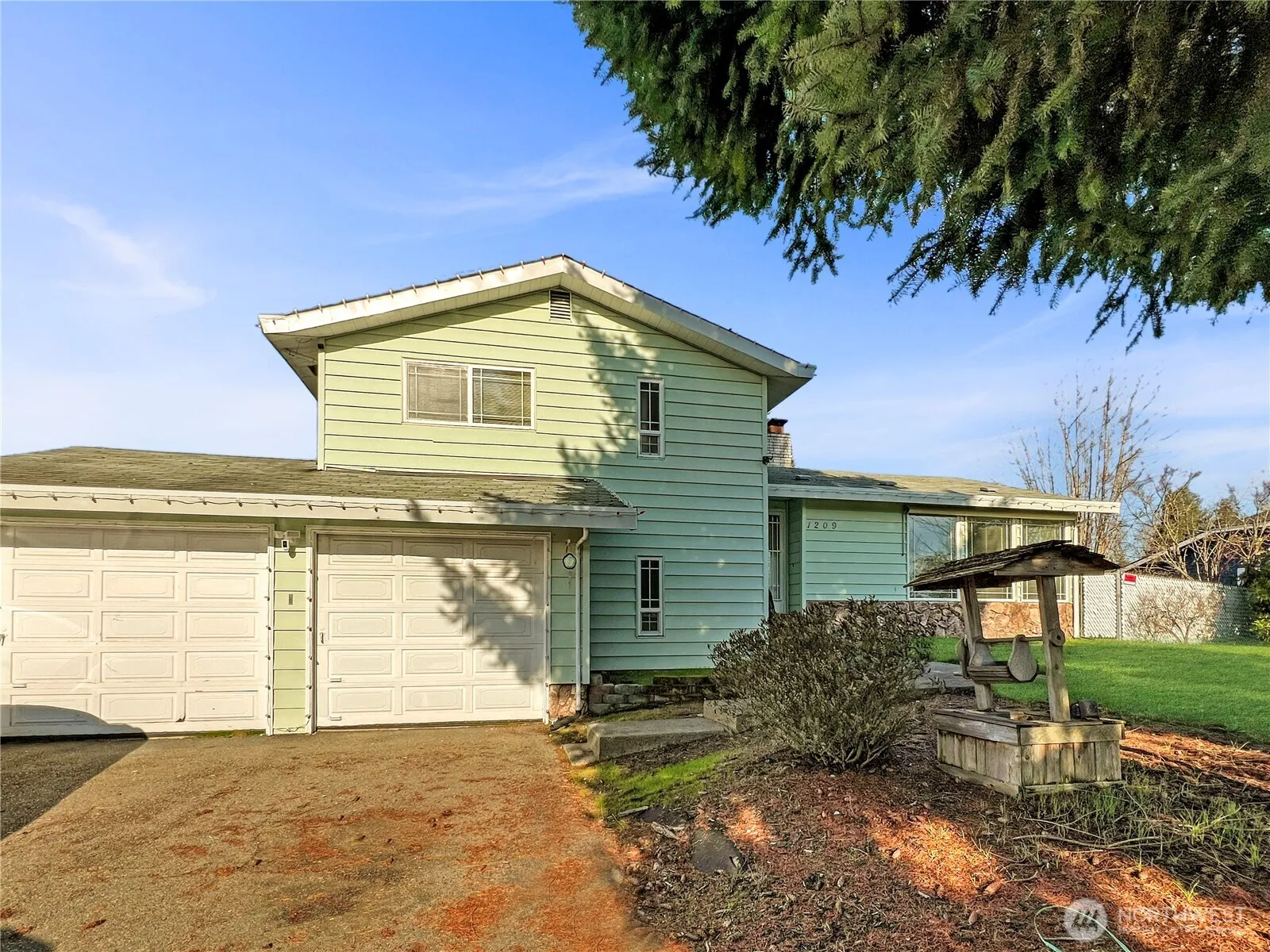 Property photo for 1209 132nd Street S, Tacoma