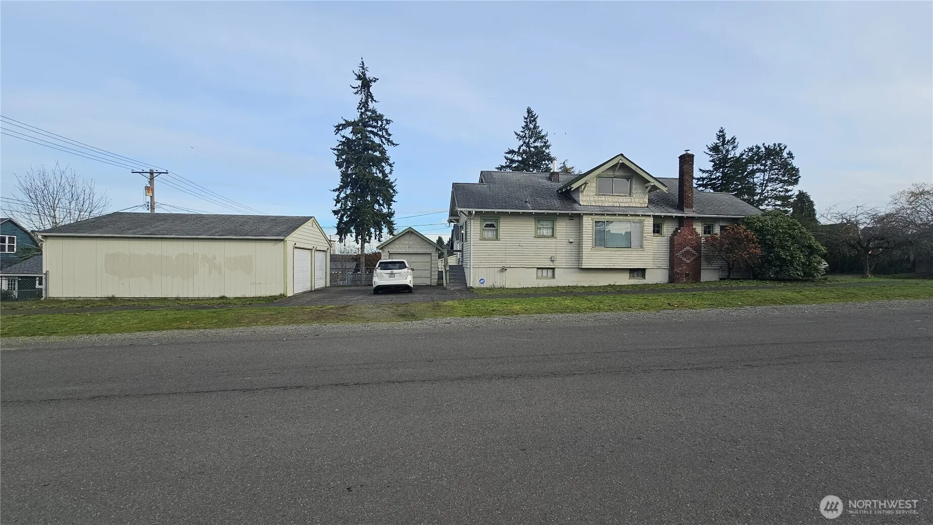 Property photo for 423 S 34th Street, Tacoma photo 2