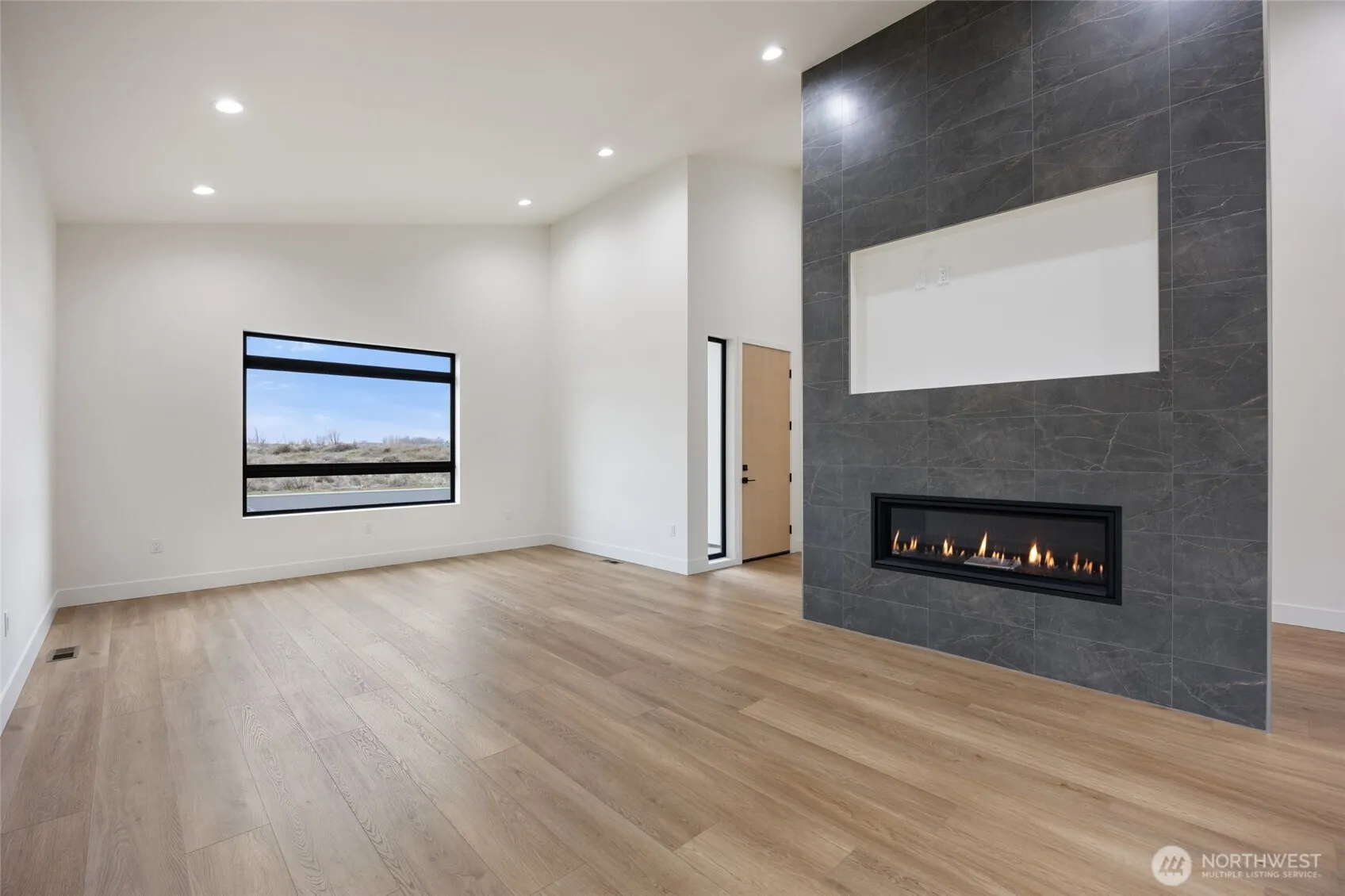 Property photo for 501 S Sand Dune Road, Moses Lake photo 5