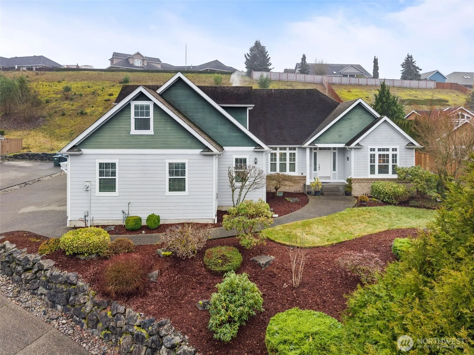 Property photo for 9245 Se Piperhill Drive, Olympia photo 2